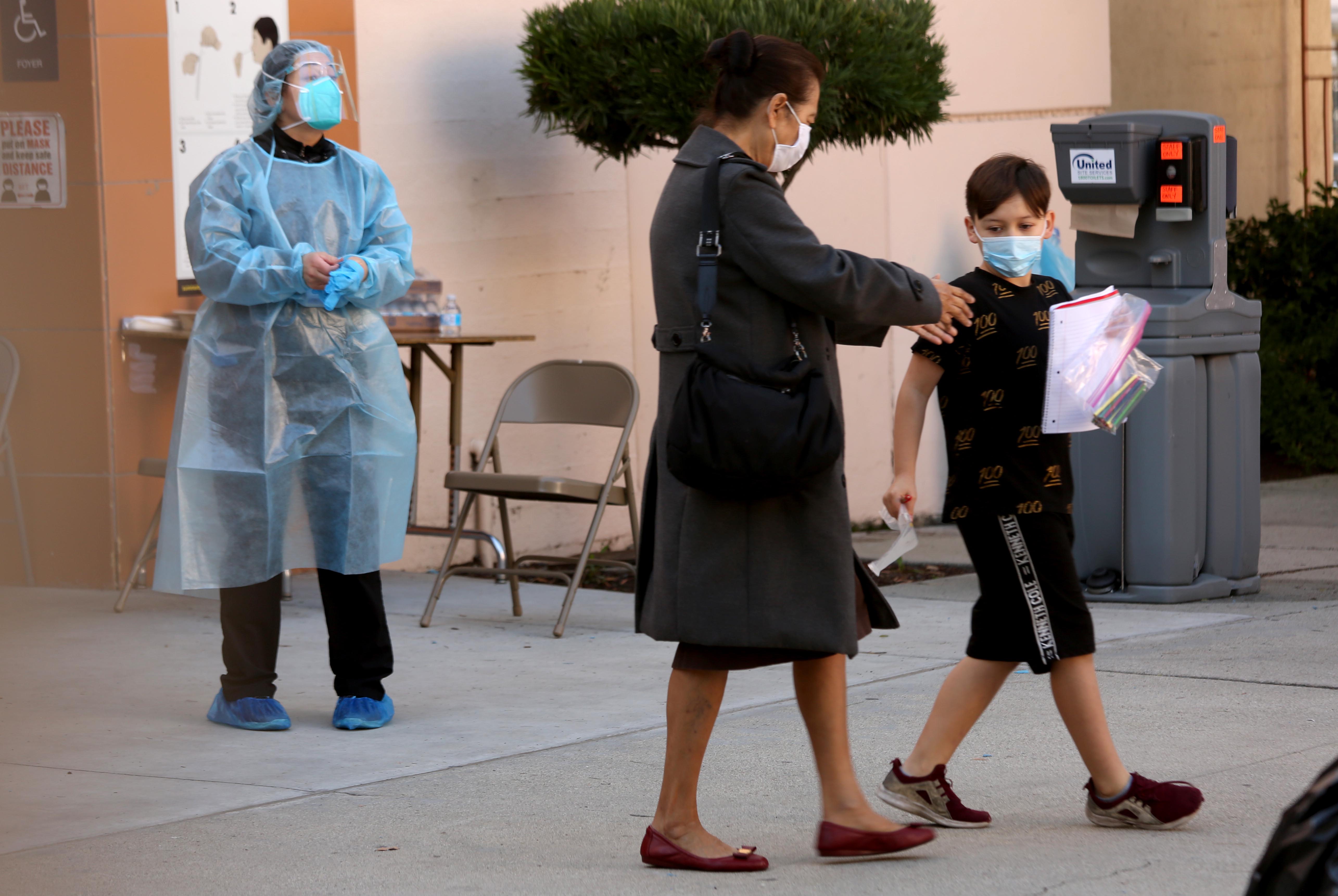 Essential California Week in Review: As schools struggle, there's some upbeat COVID-19 news - Vimarsana News