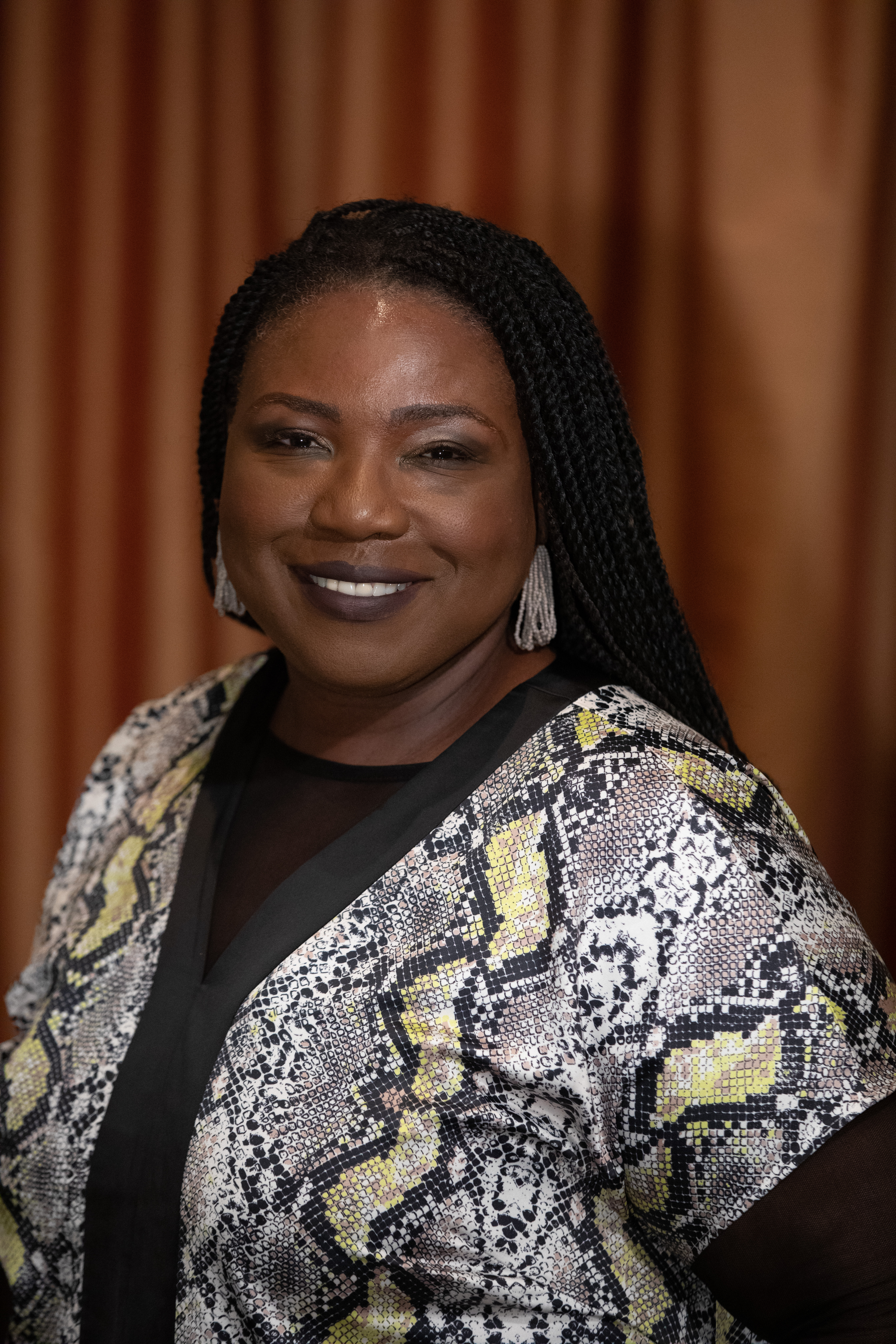 Tracie D. Hall to be honored with 2022 Literarian Award - Vimarsana News