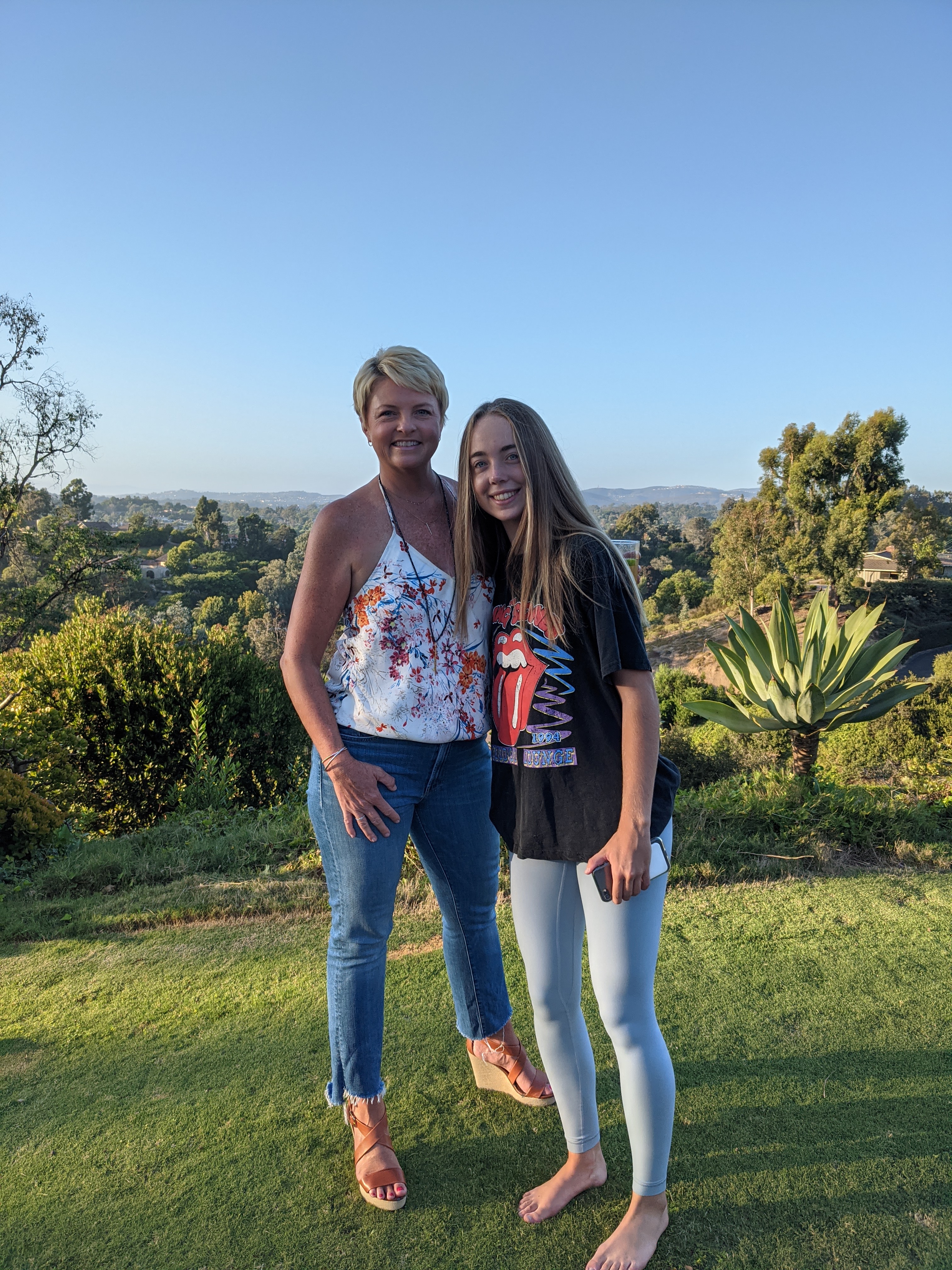 Solana Beach breast cancer survivor turns attention to helping other patients - Vimarsana News