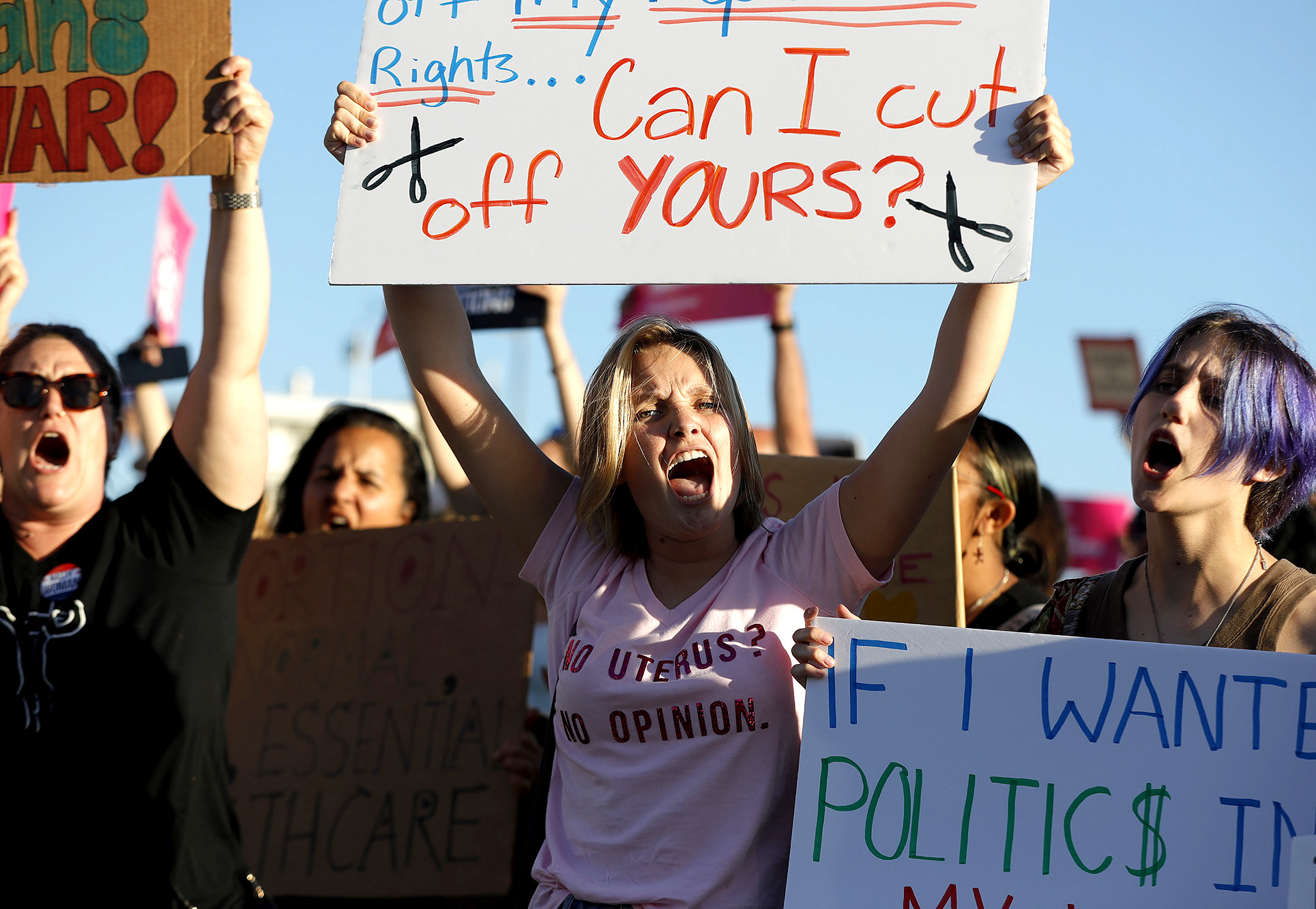 Laguna Beach protest: Swift, strong reaction following Supreme Court ruling overturning Roe vs. Wade - Vimarsana News