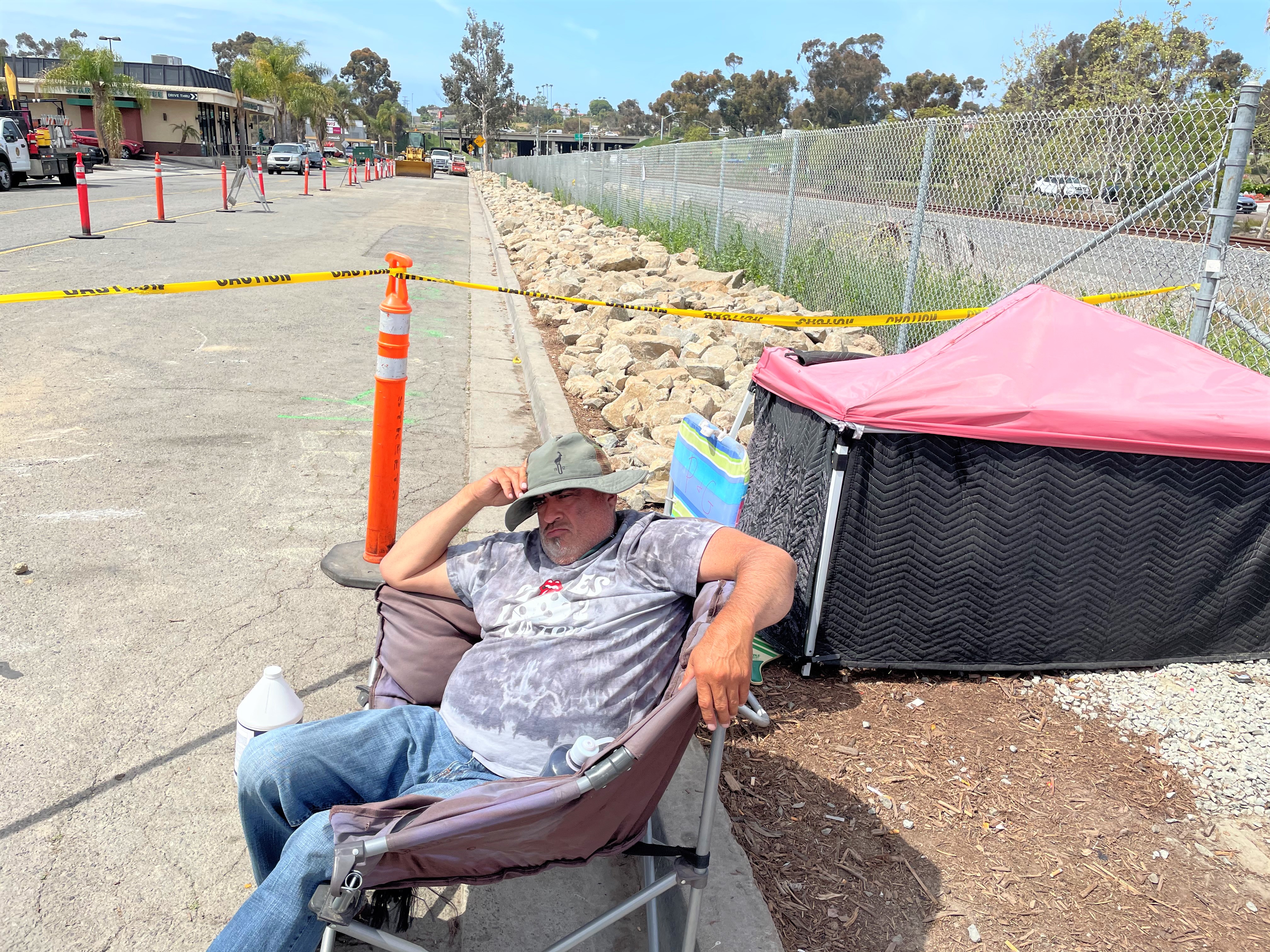 Rocks installed to discourage new homeless tents alongside Oceanside street - Vimarsana News