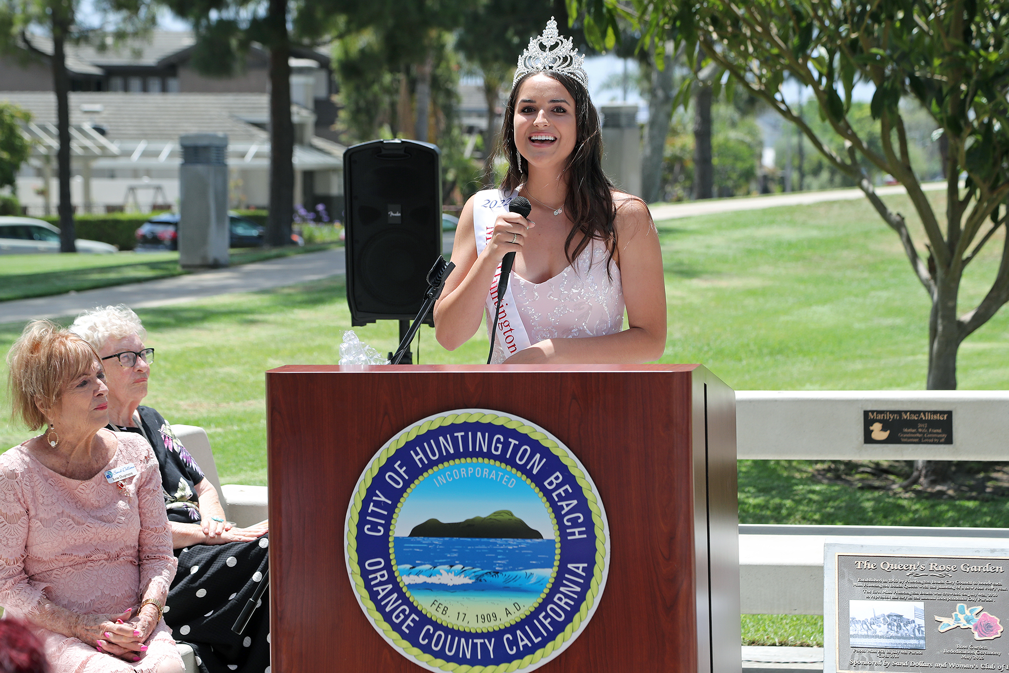 Miss Huntington Beach honored with her own spot in rose garden - Vimarsana News