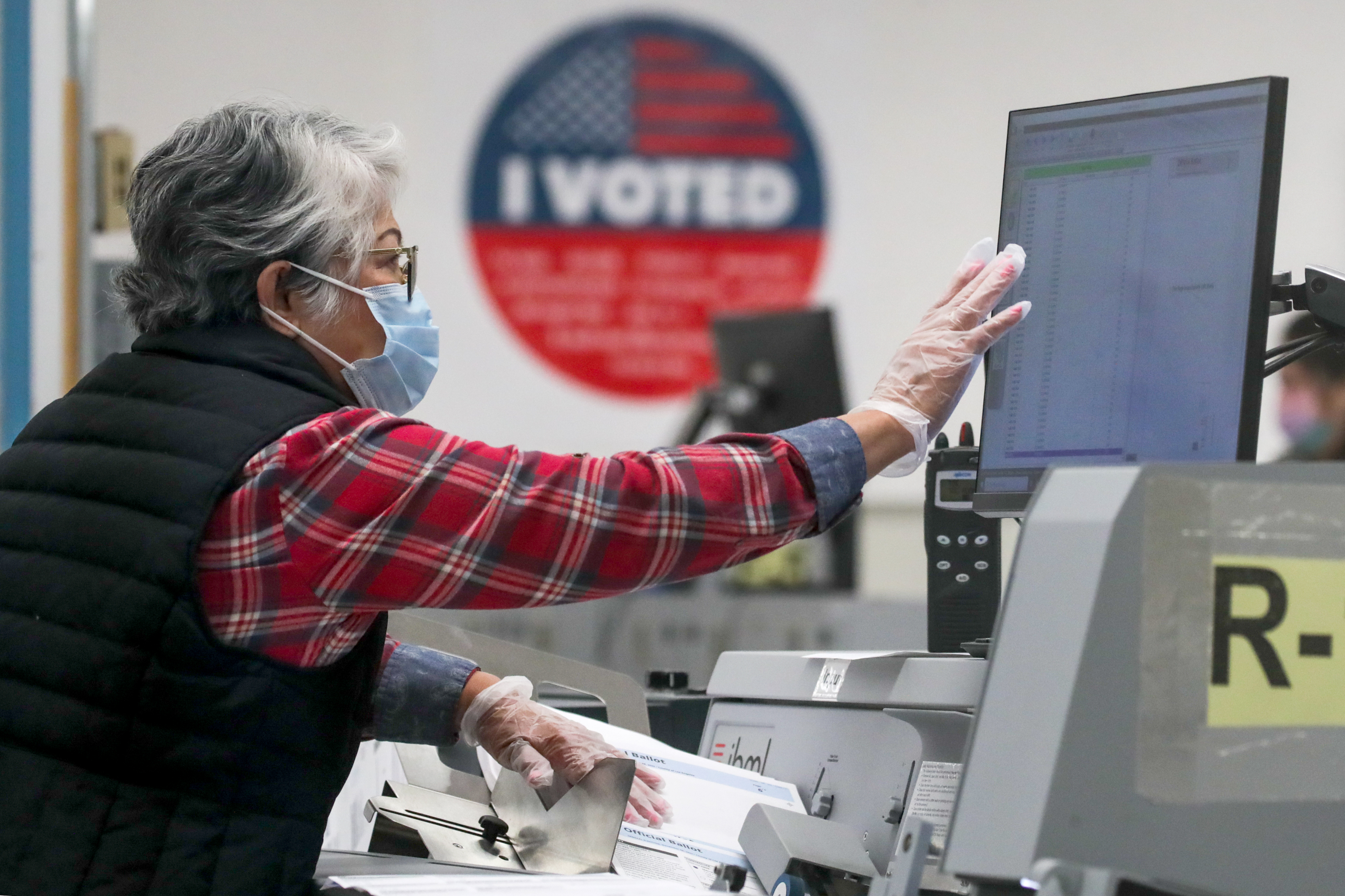 Democrats, Republicans had highs and lows in California in 2022 - Vimarsana News