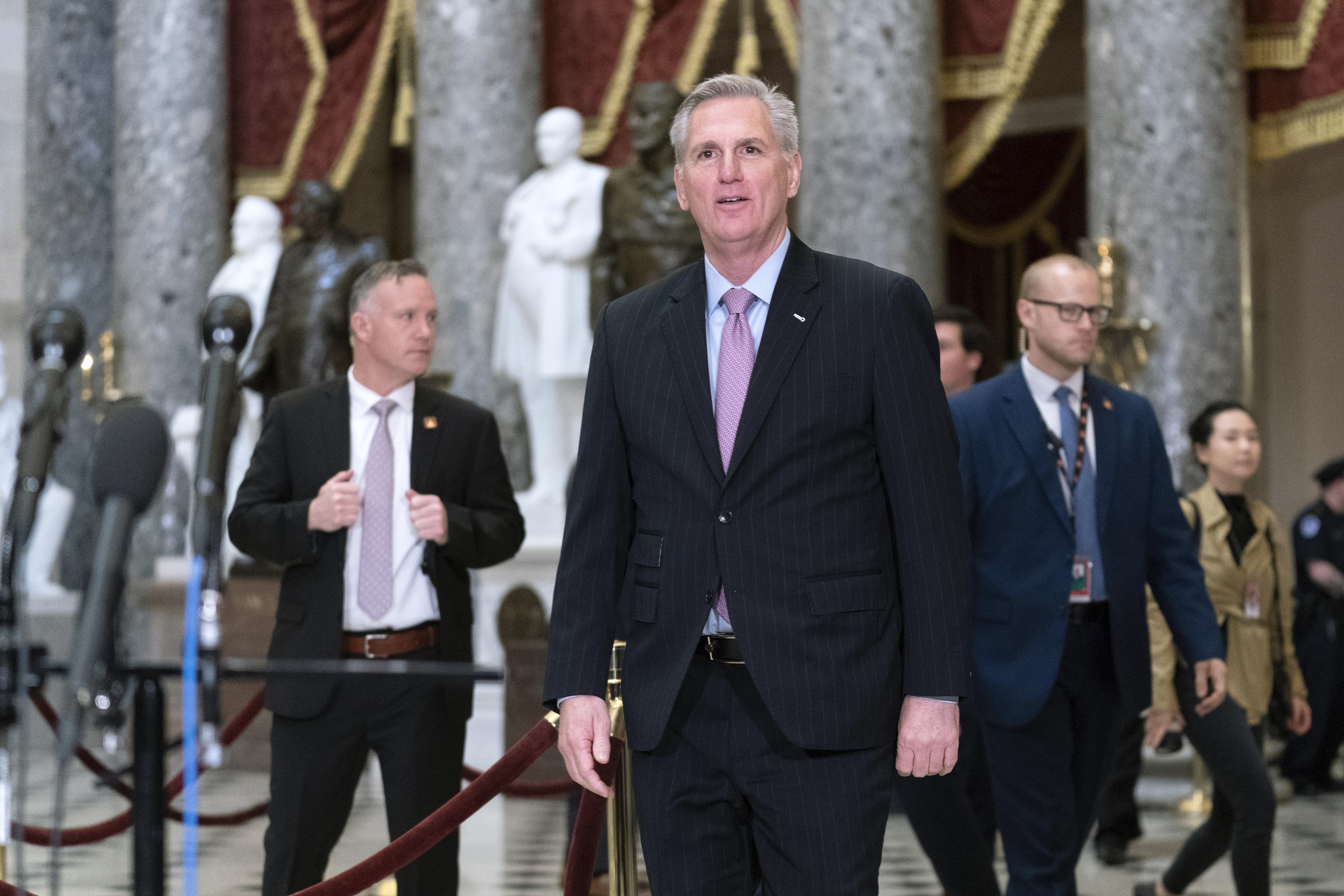 Analysis: As Biden courts swing voters, Republicans play to their base - Vimarsana News