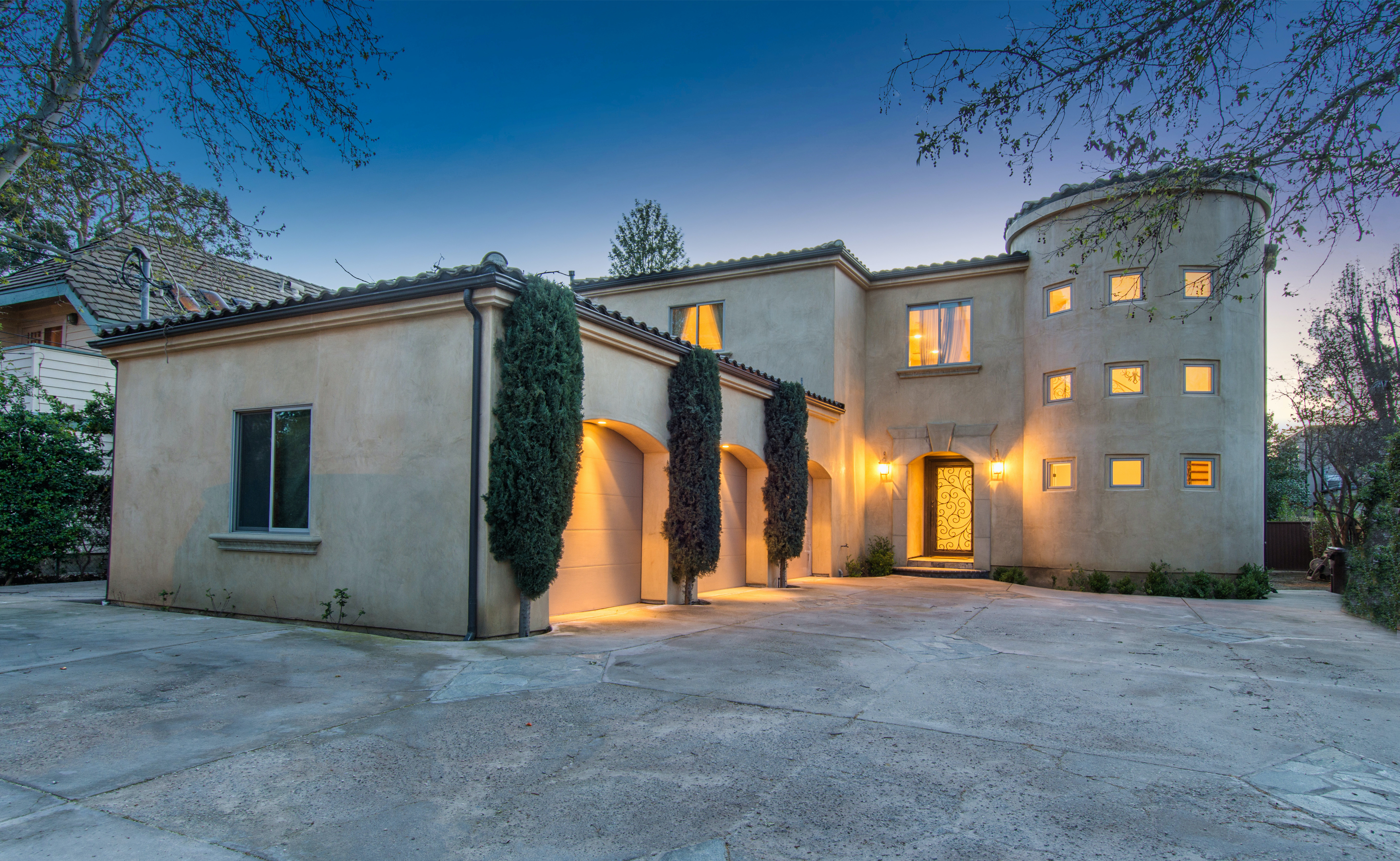 Longtime Laker Derek Fisher passes Tarzana home - Vimarsana News