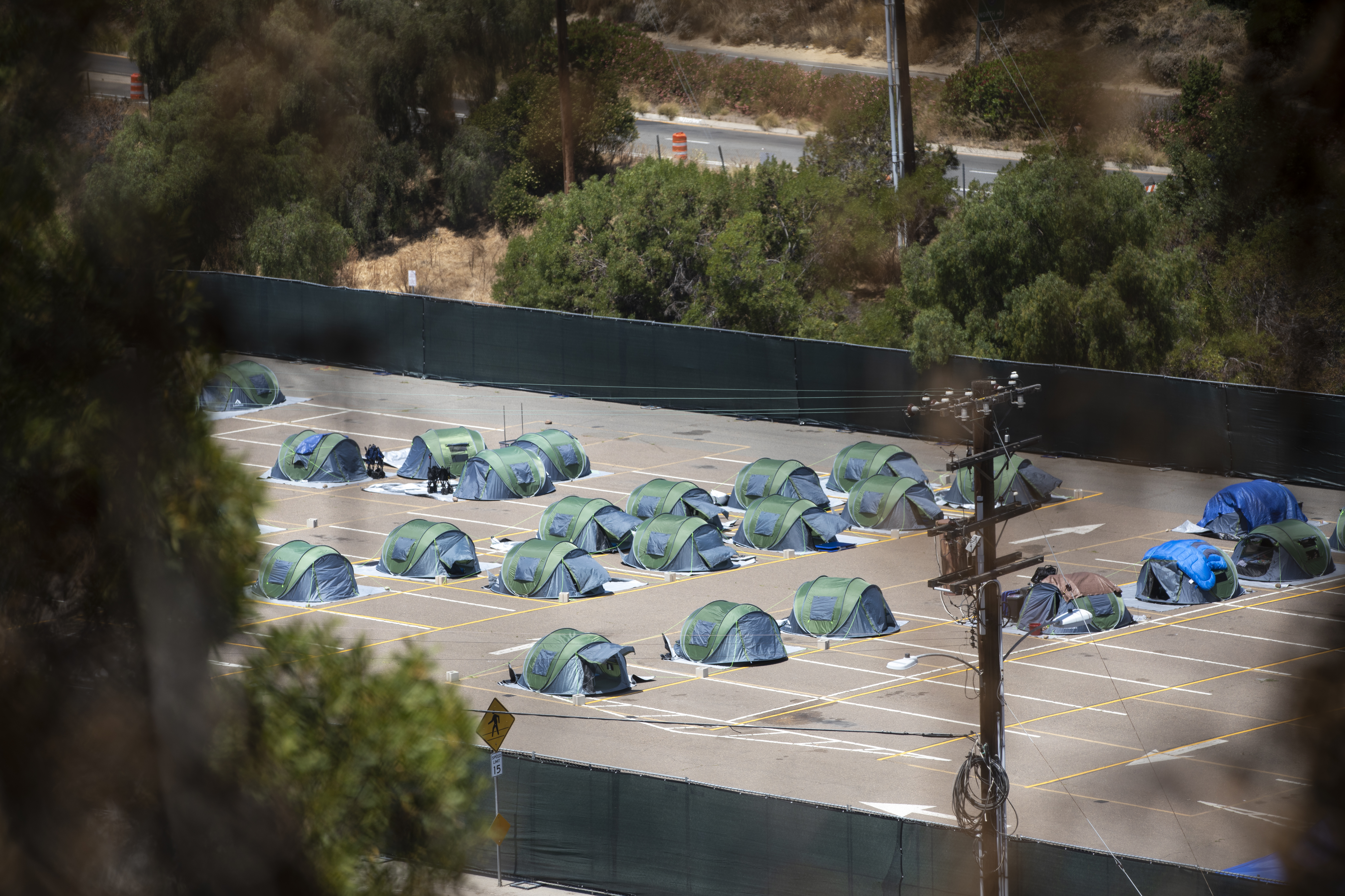 Homeless people find room for improvement at San Diego's new safe sleeping site - Vimarsana News