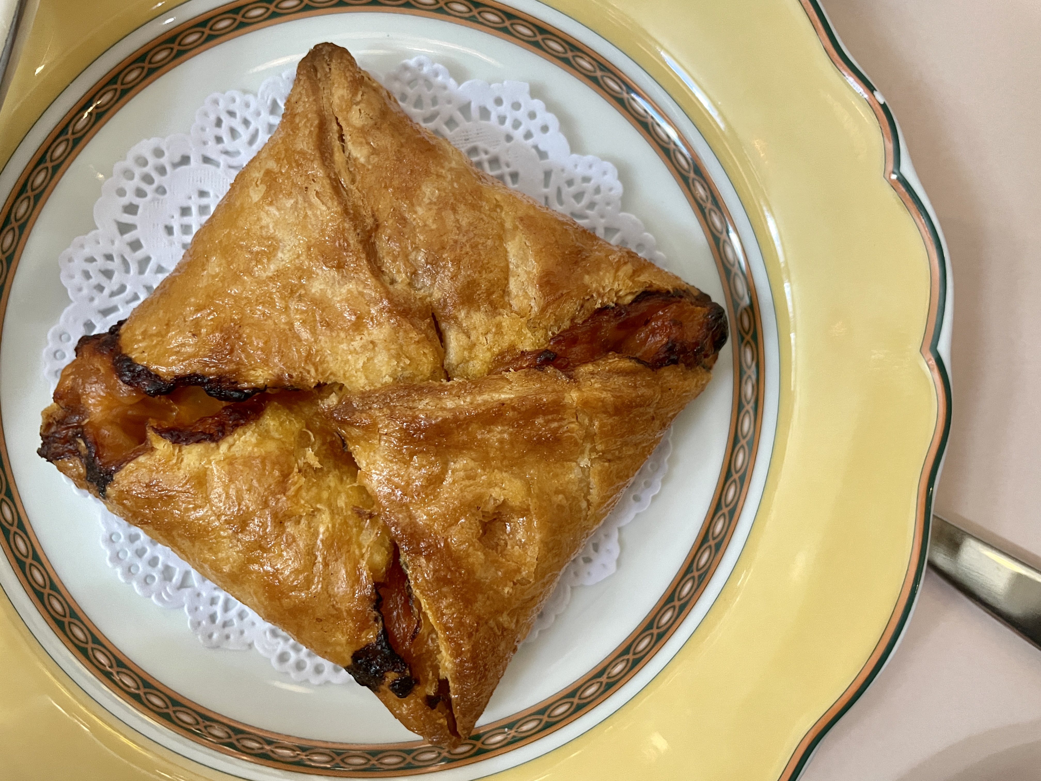 L.A.'s next pastry sensation marries French onion soup and pizza - Vimarsana News