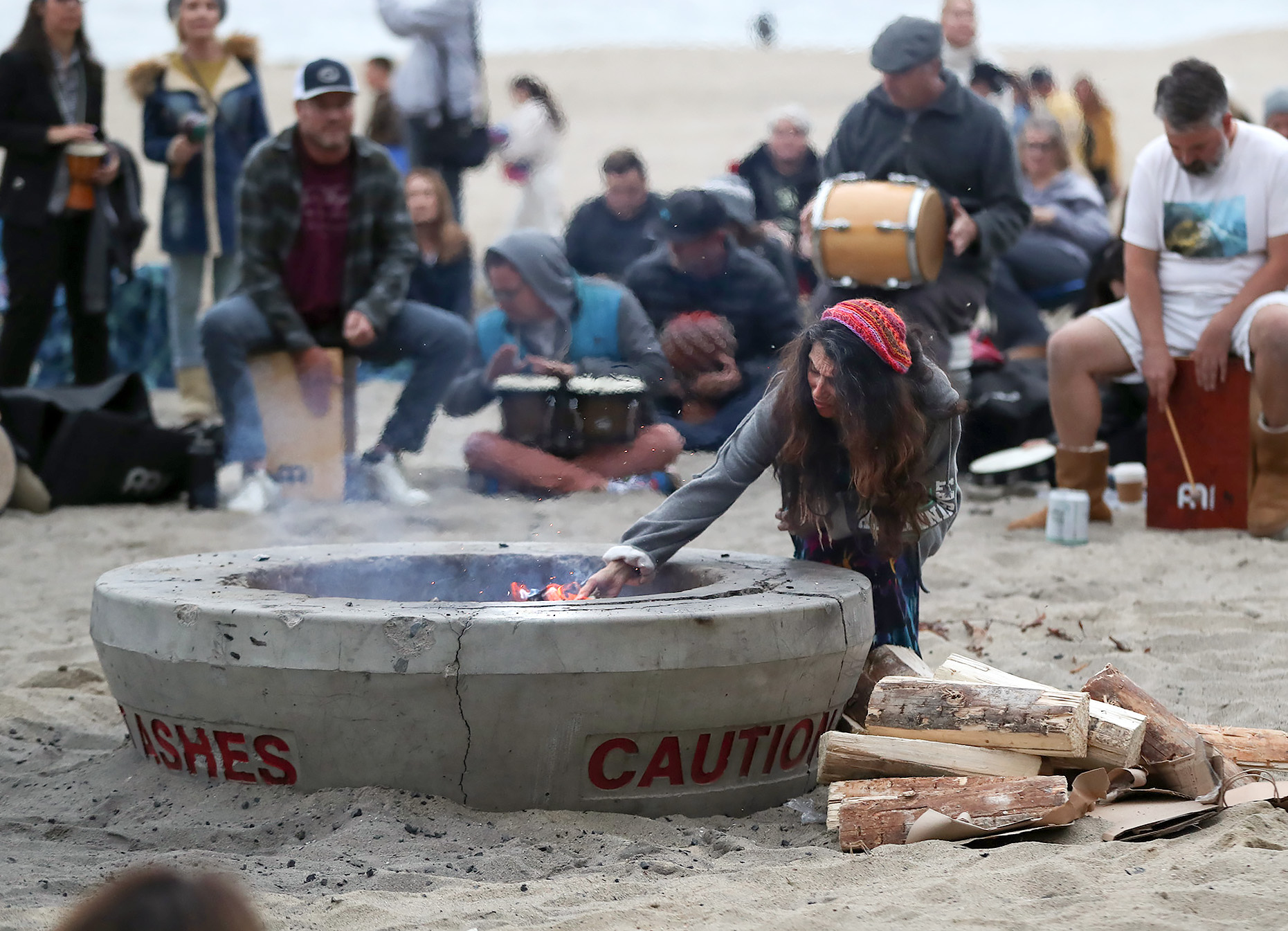Laguna Beach OK's return of wood-burning fire pits to Aliso Beach - Vimarsana News