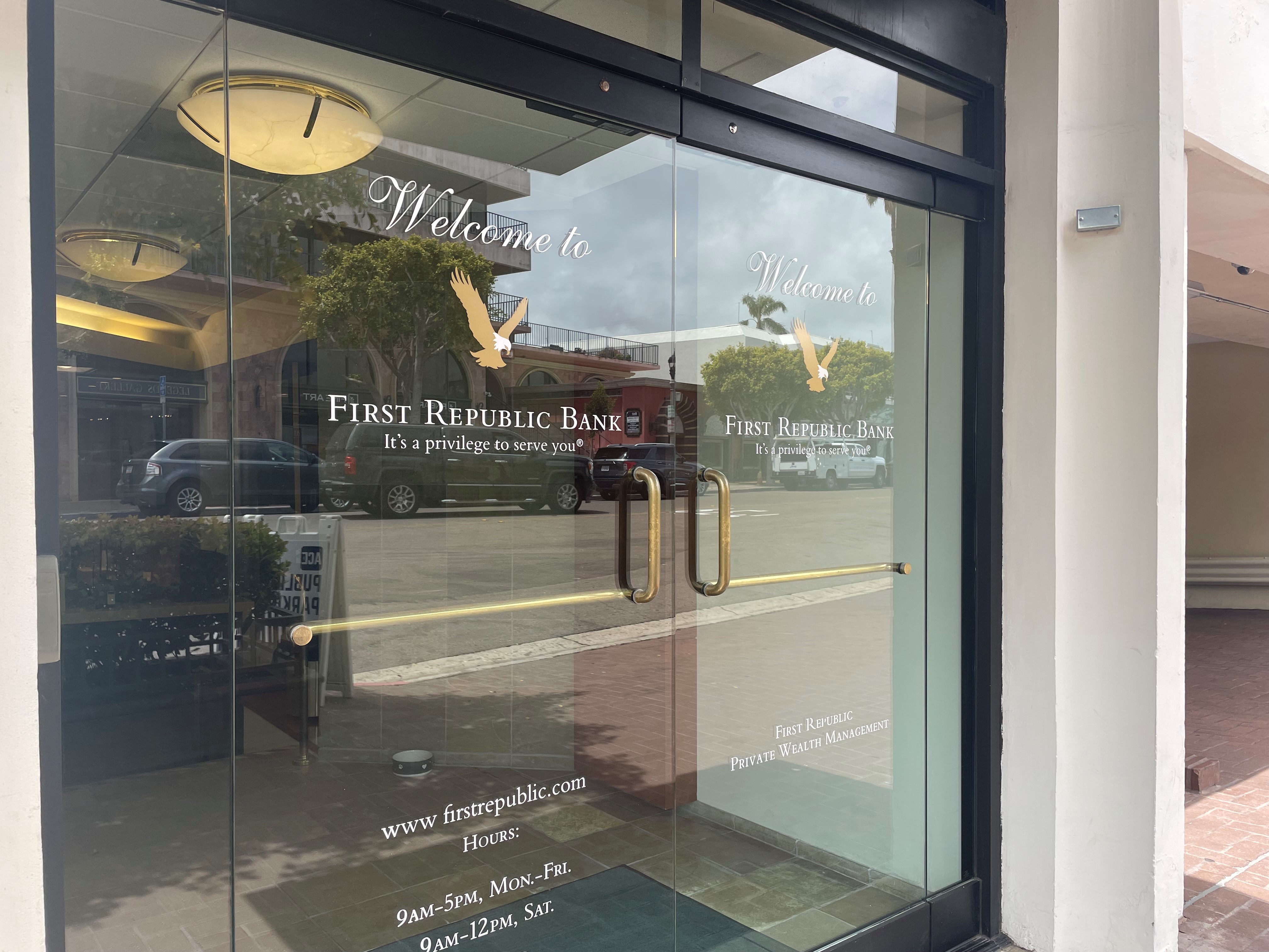 First Republic Bank is now Chase. What does that mean for its San Diego customers? - Vimarsana News
