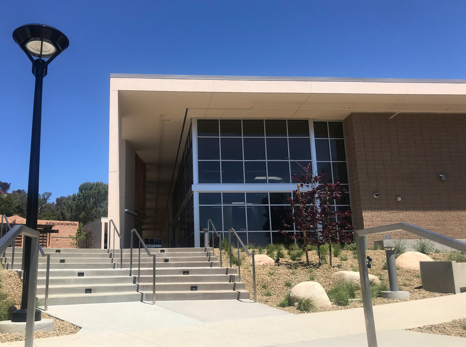 Opinion: How MiraCosta, Palomar colleges are trying to lift up Latinx students - Vimarsana News