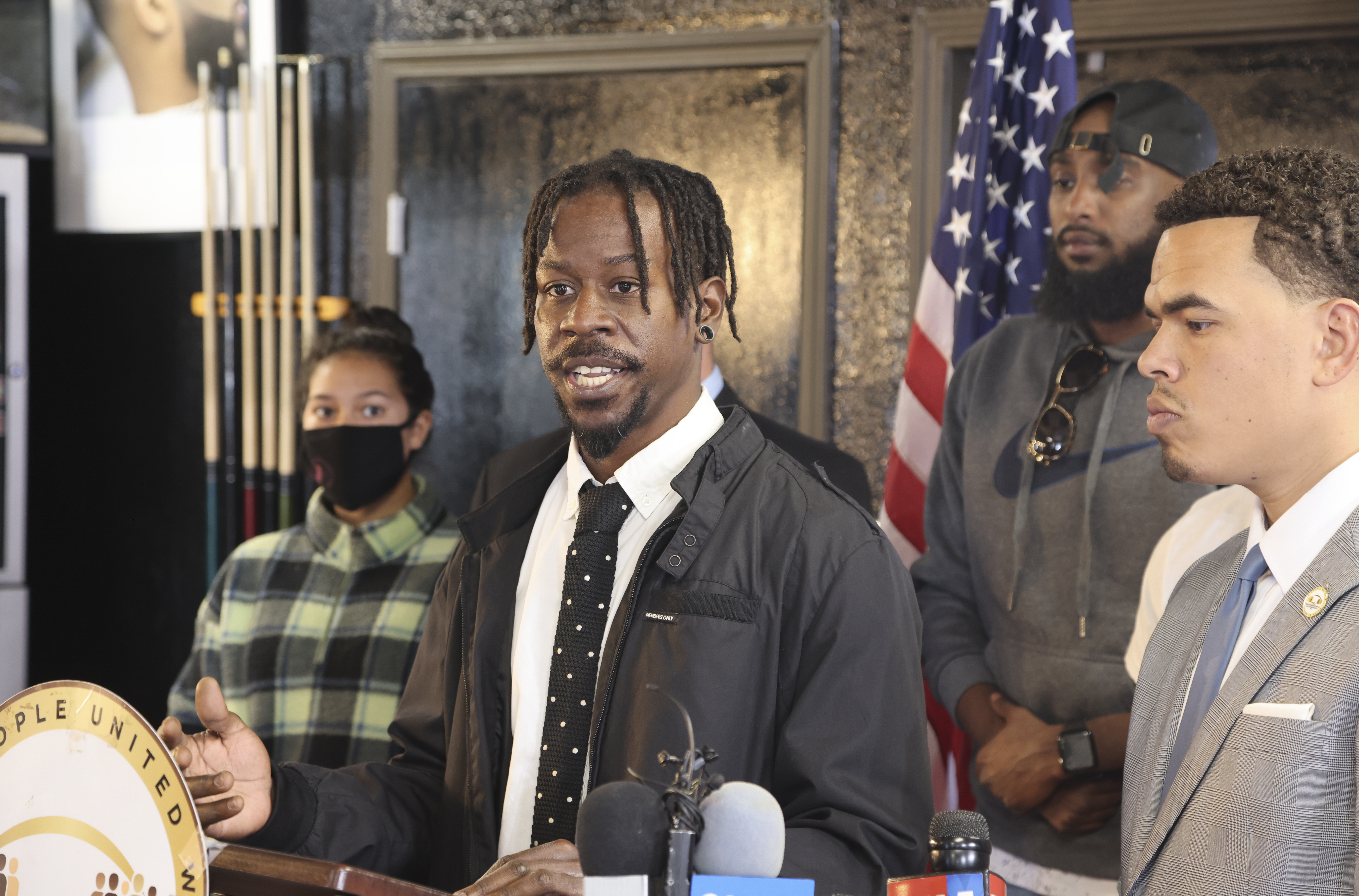 Black job applicant sues for discrimination over hairstyle - Vimarsana News