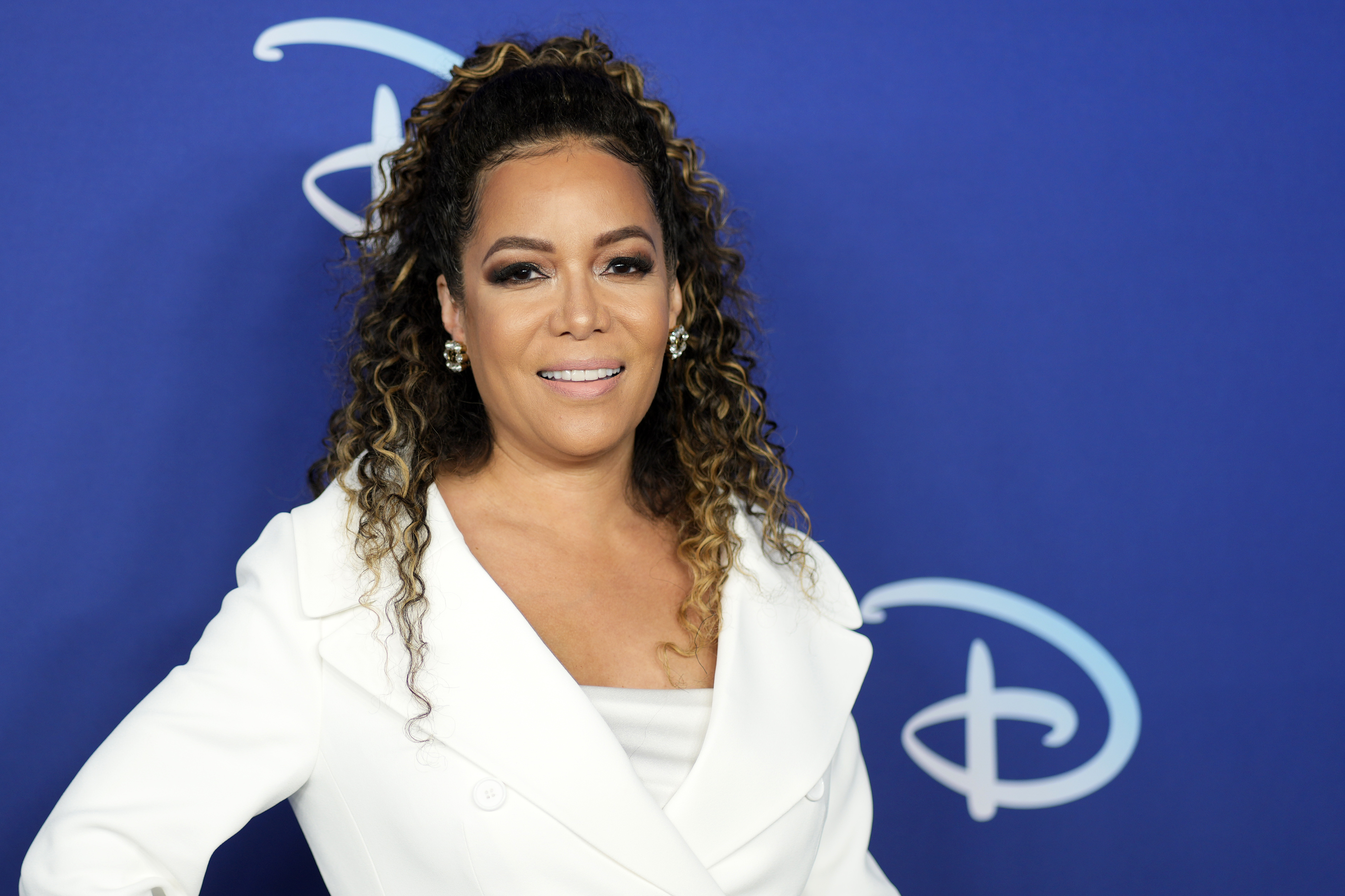 Sunny Hostin from 'The View': 'Mourn the queen not the empire' - Vimarsana News