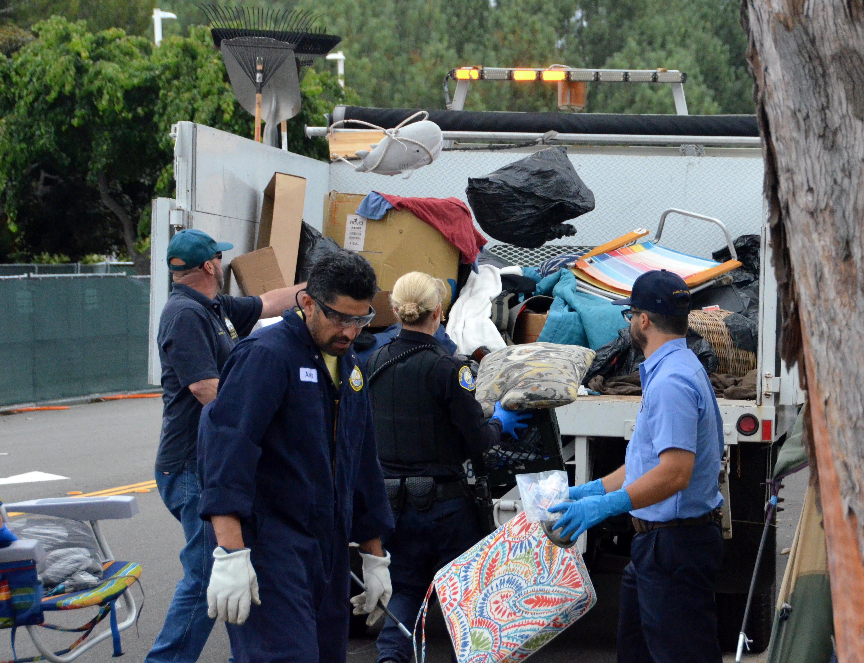 Homeless encampment near Newport Beach preschool and transit center cleared out - Vimarsana News
