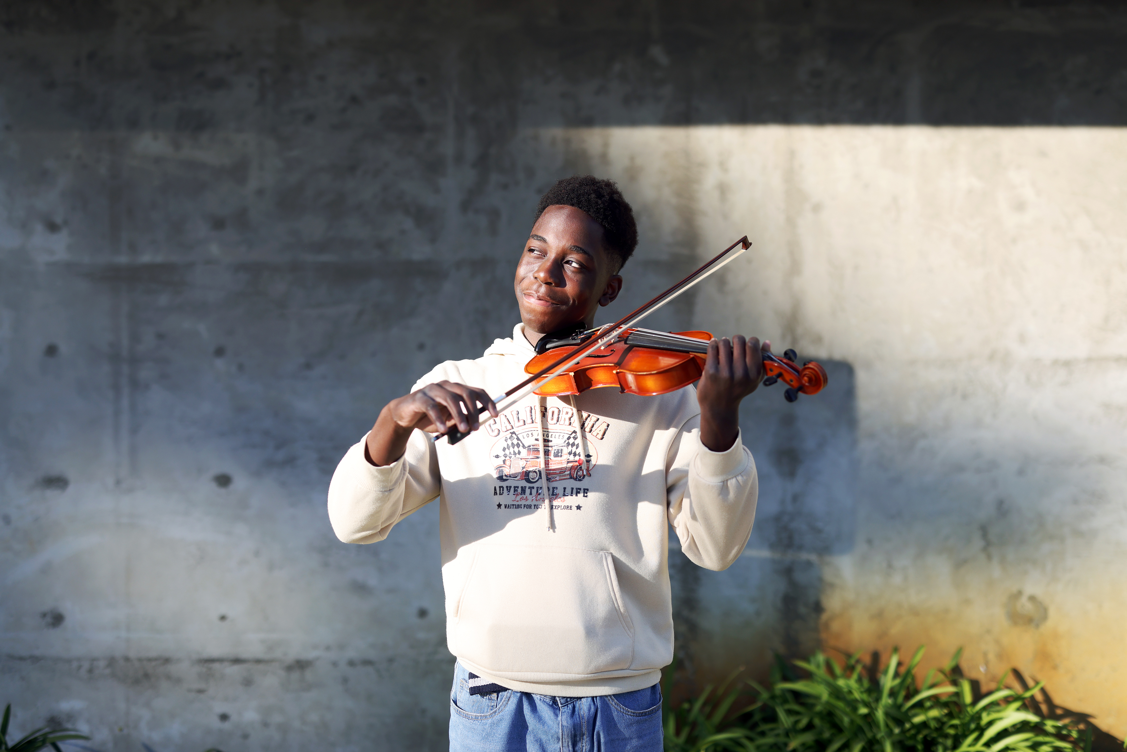 Inner City Youth Orchestra of Los Angeles scores big with NFL Super Bowl week performance - Vimarsana News