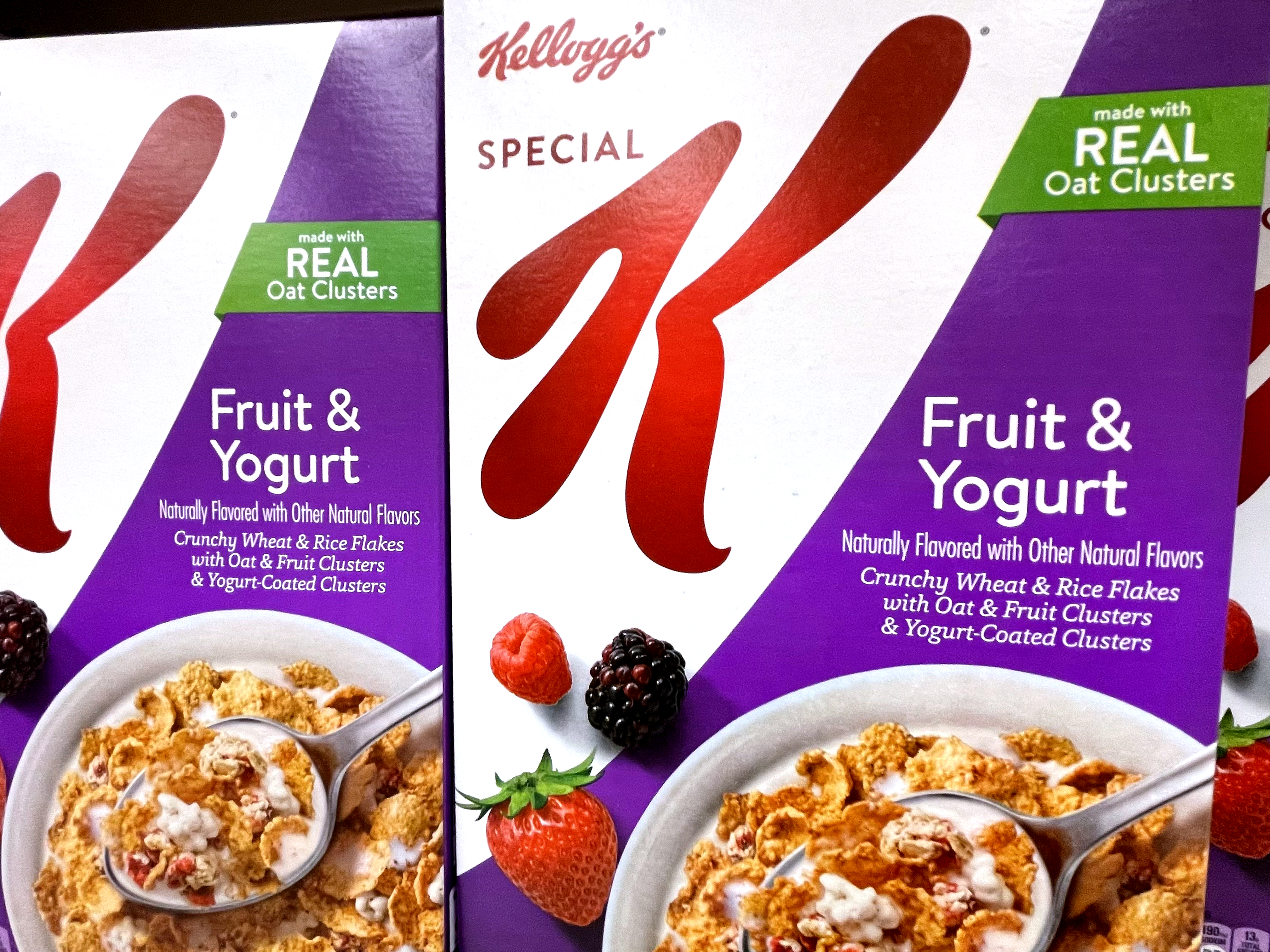 A Kellogg's box shows berries, the cereal has none. That's legal? - Vimarsana News