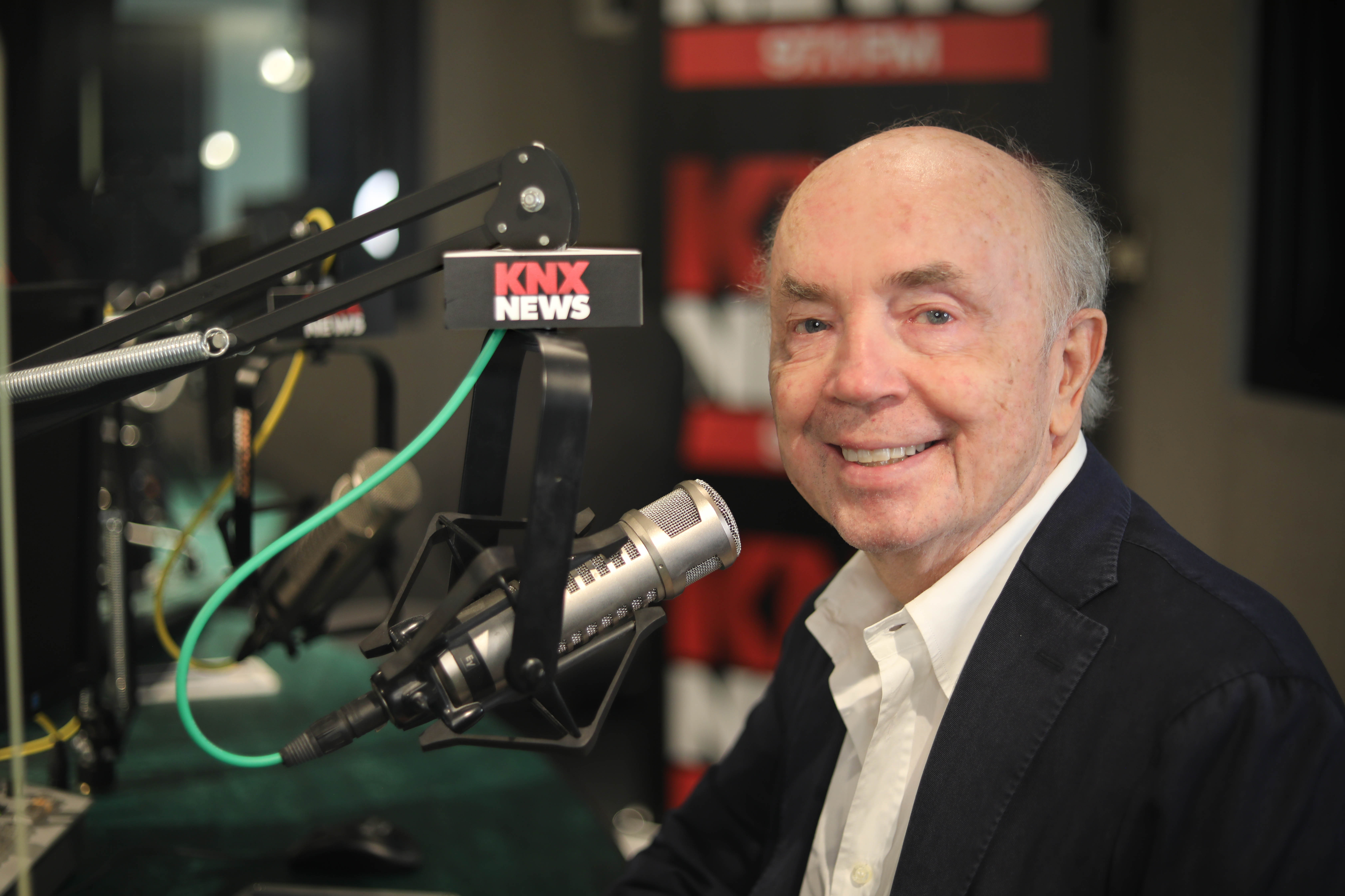 KNX Newsradio morning anchor Dick Helton signs off - Vimarsana News
