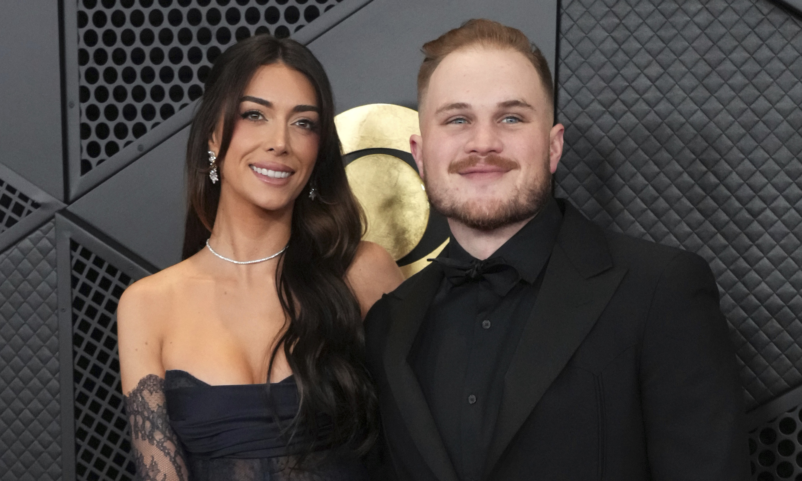 Zach Bryan, Brianna Chickenfry had 'horrible' car accident - Vimarsana News