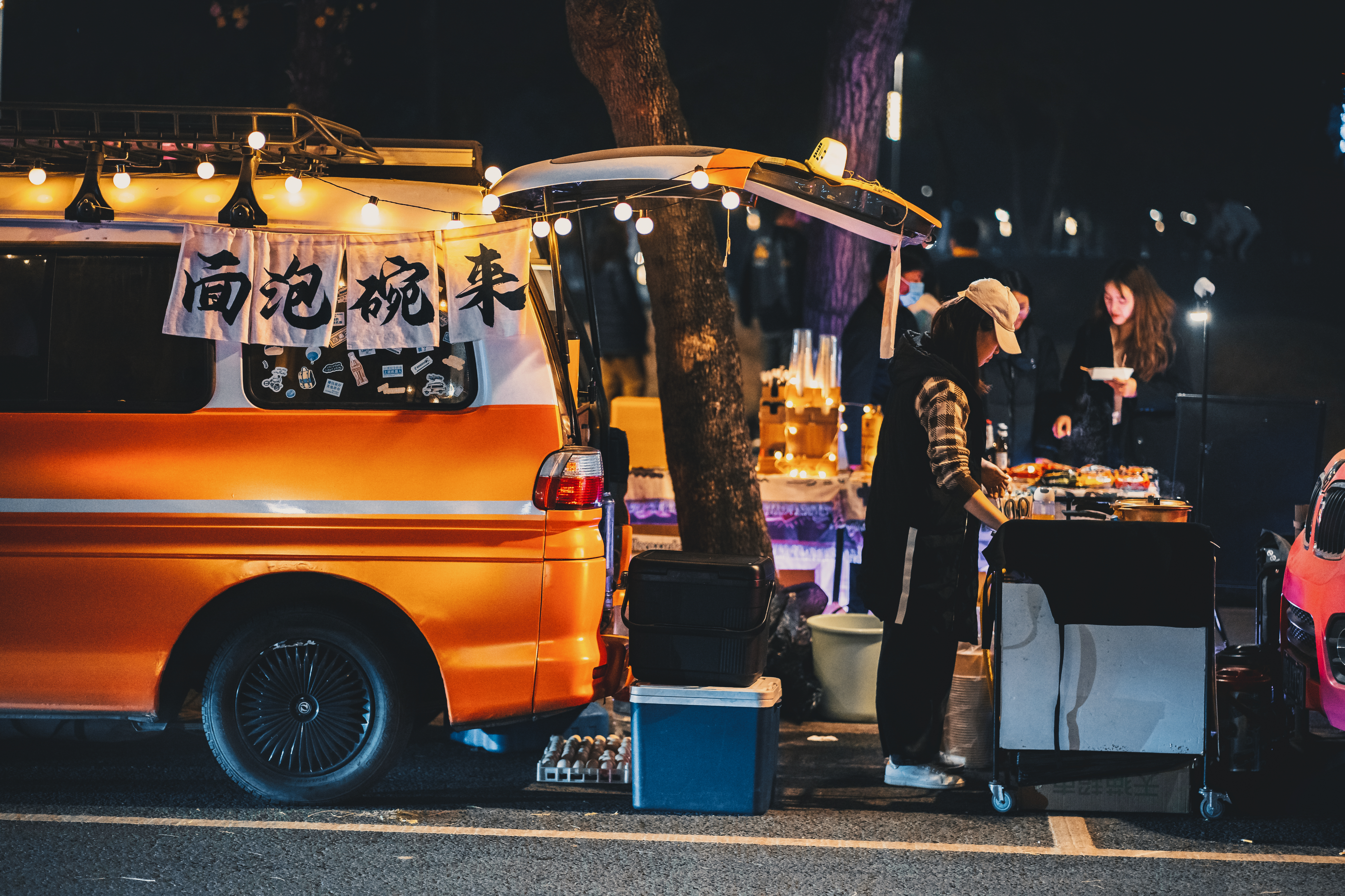 China turns to food stalls to boost employment and spending - Vimarsana News