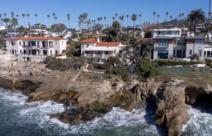 La Jolla's La Casa de los Amigos gets historic designation from San Diego board - Vimarsana News