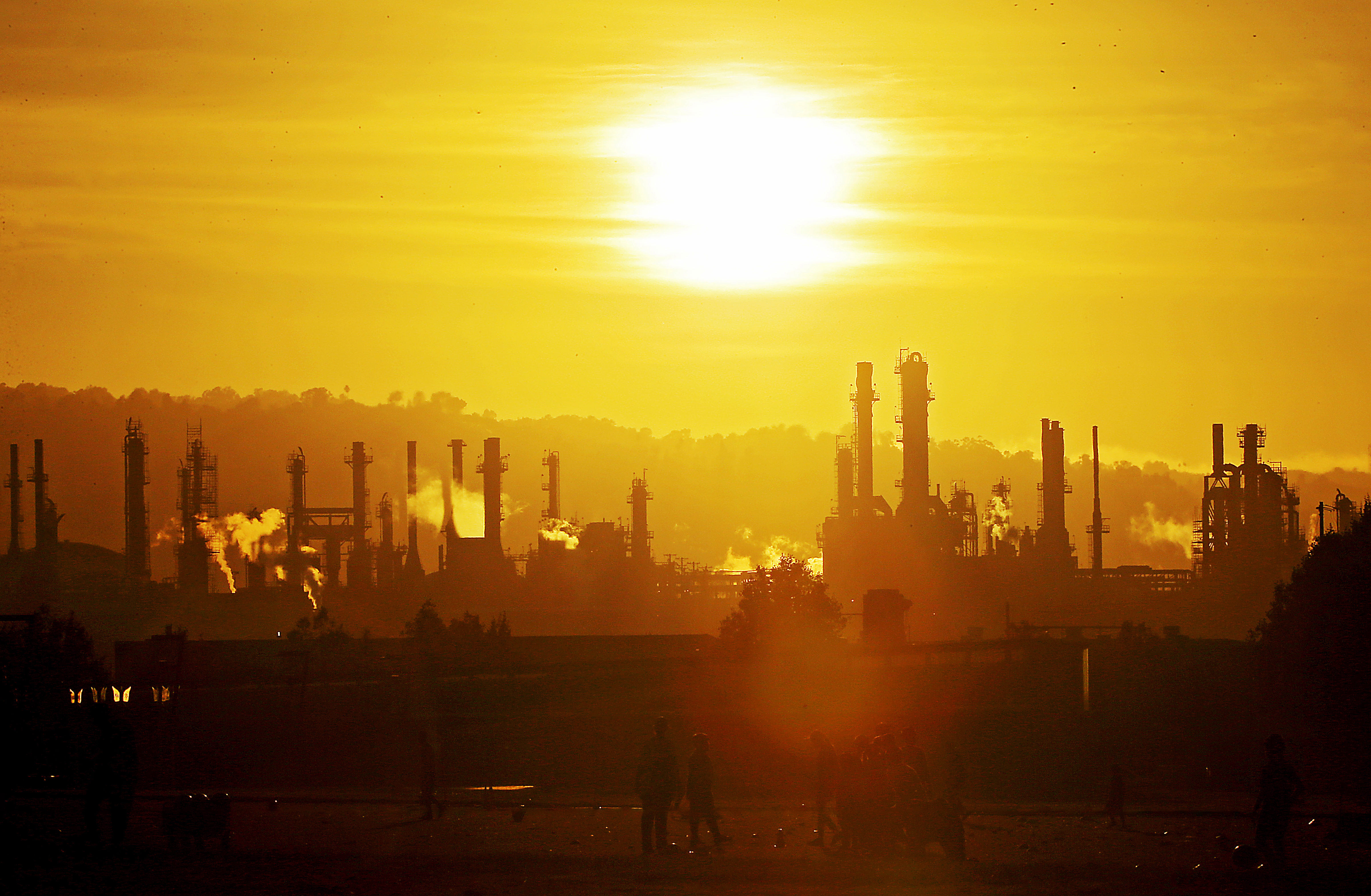 Why are California gas prices so high and supplies so unstable? - Vimarsana News