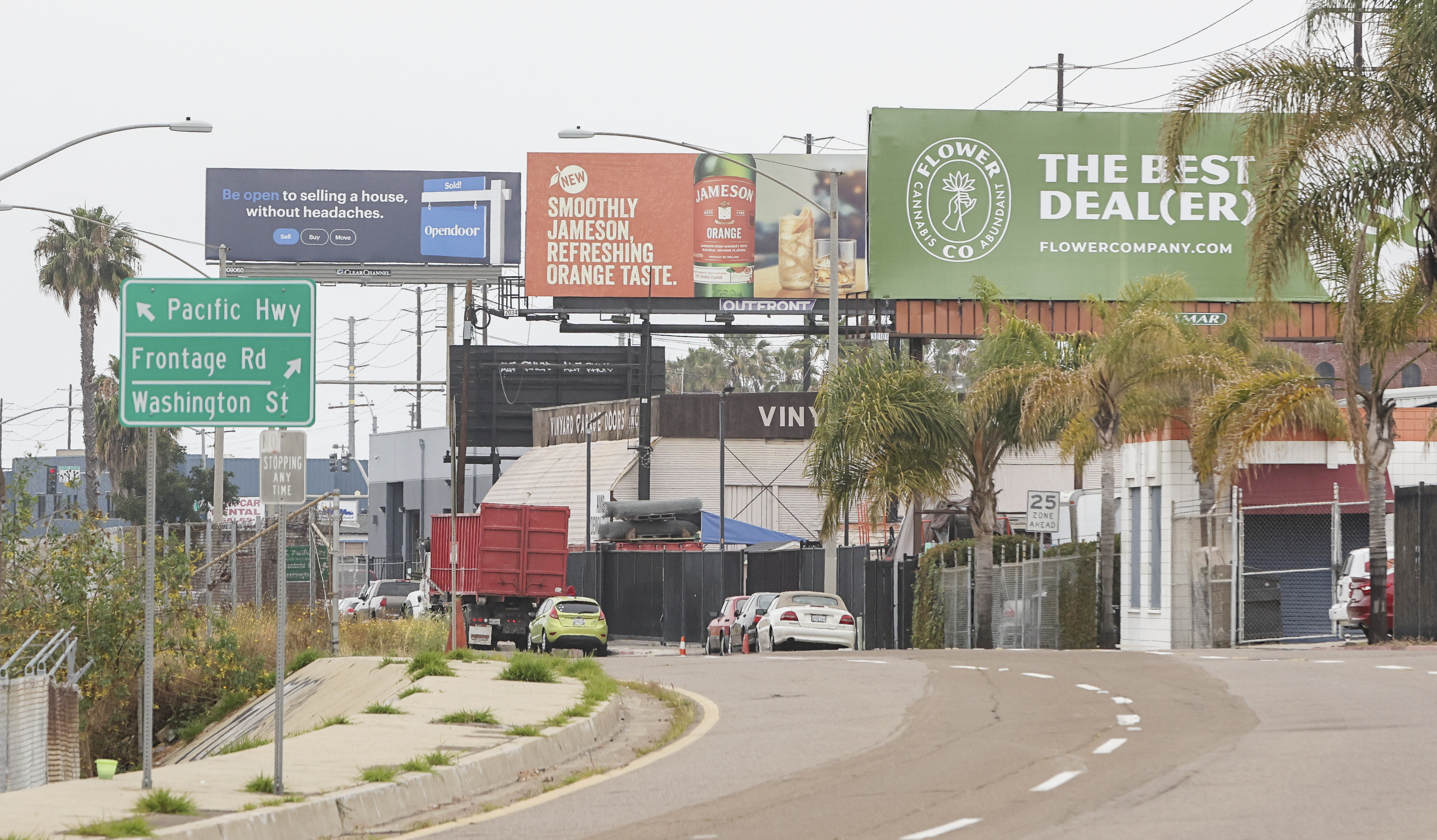 San Diego region is national model for strict billboard rules, fighting visual clutter - Vimarsana News
