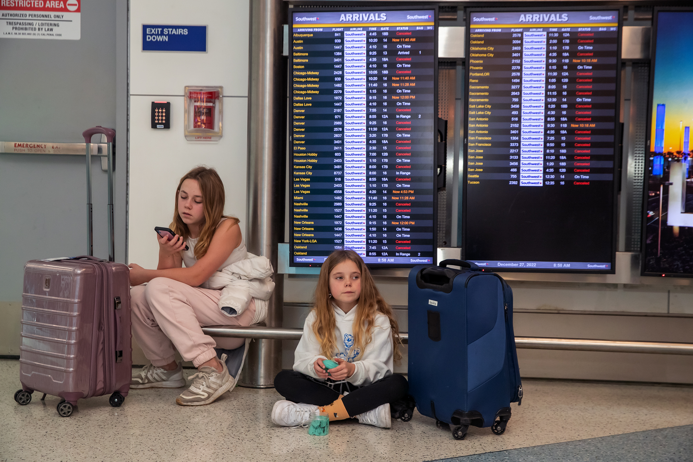 Canceled. Canceled. Canceled. Southwest meltdown brings holiday misery to airports - Vimarsana News