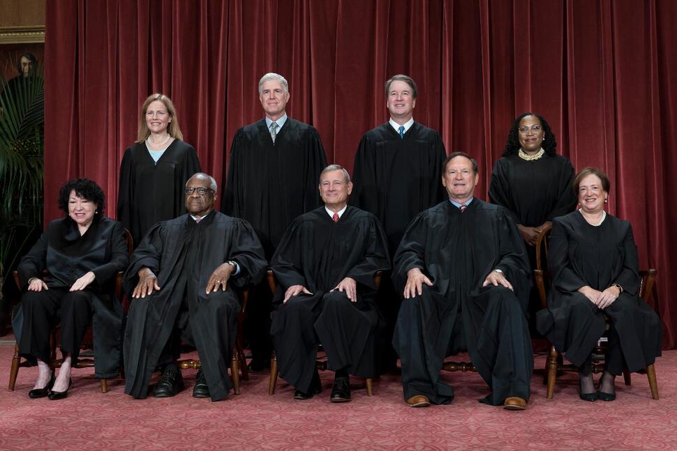 Hiltzik: Putting a leash on the right-wing Supreme Court - Vimarsana News