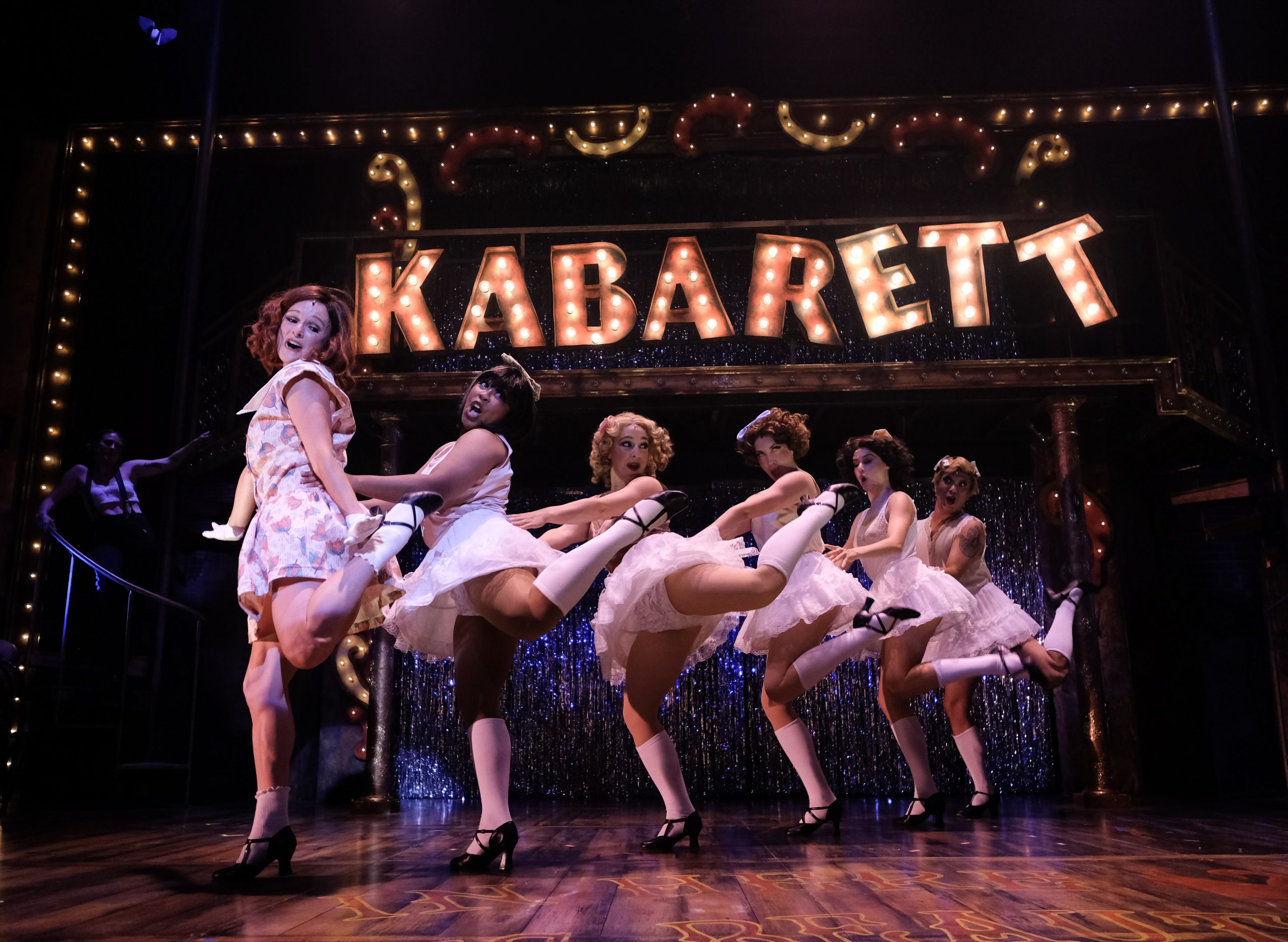 Review: Cygnet Theatre presents a superior production of 'Cabaret' - Vimarsana News