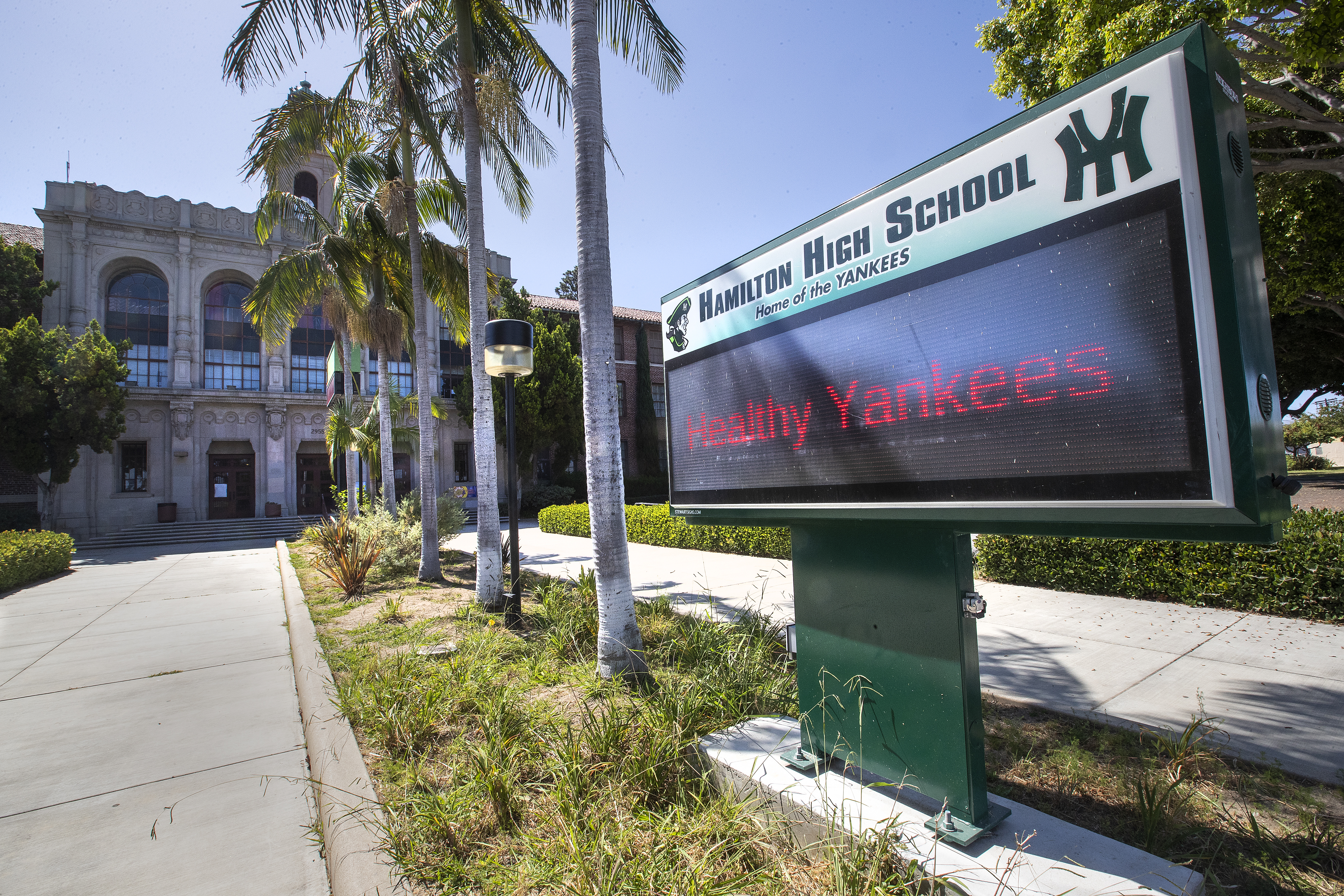 Lawsuit alleges sex abuse by teacher at Hamilton High School - Vimarsana News