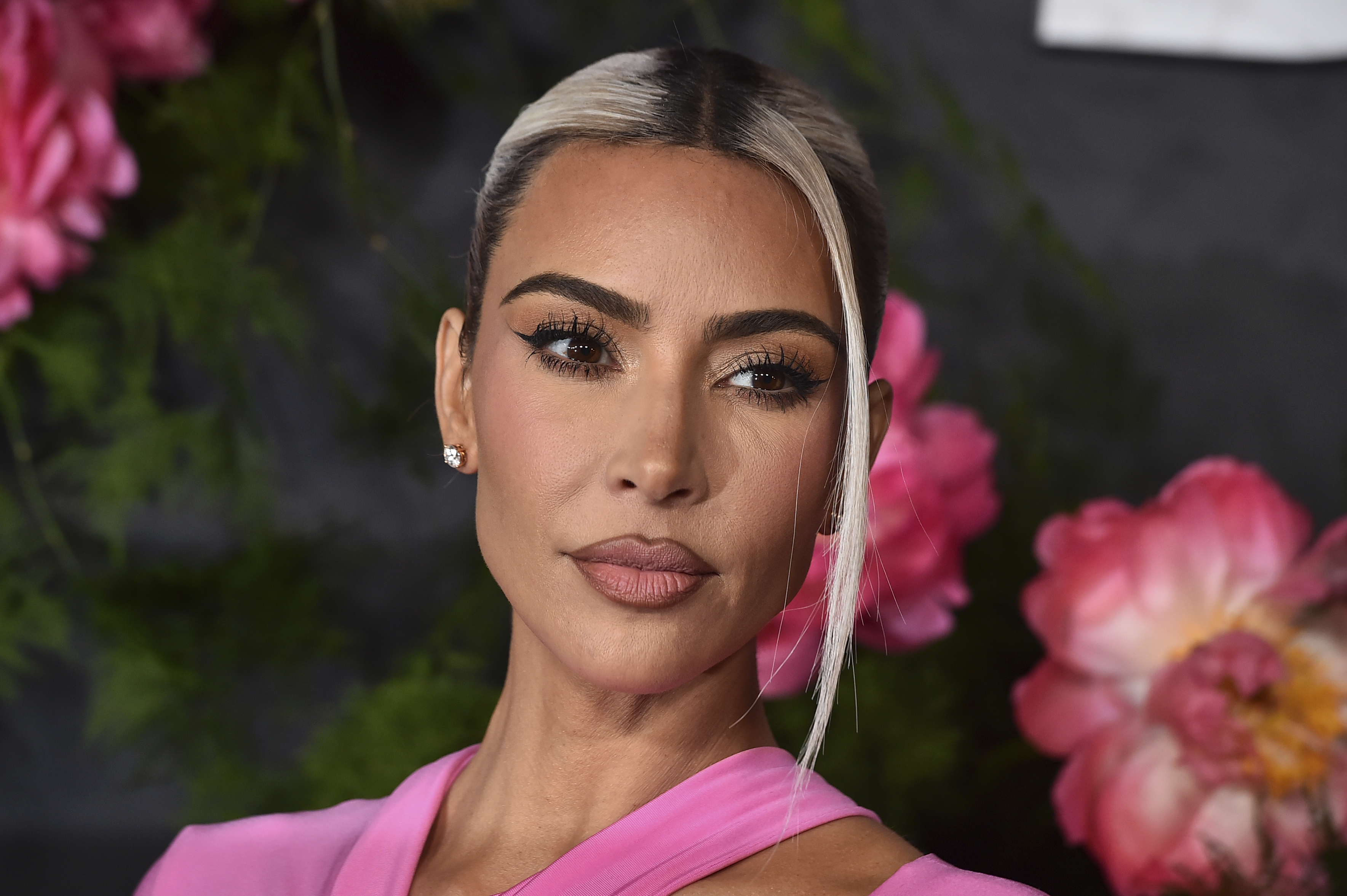 Watch or pass? Fans react to Kim Kardashian's 'AHS' casting - Vimarsana News