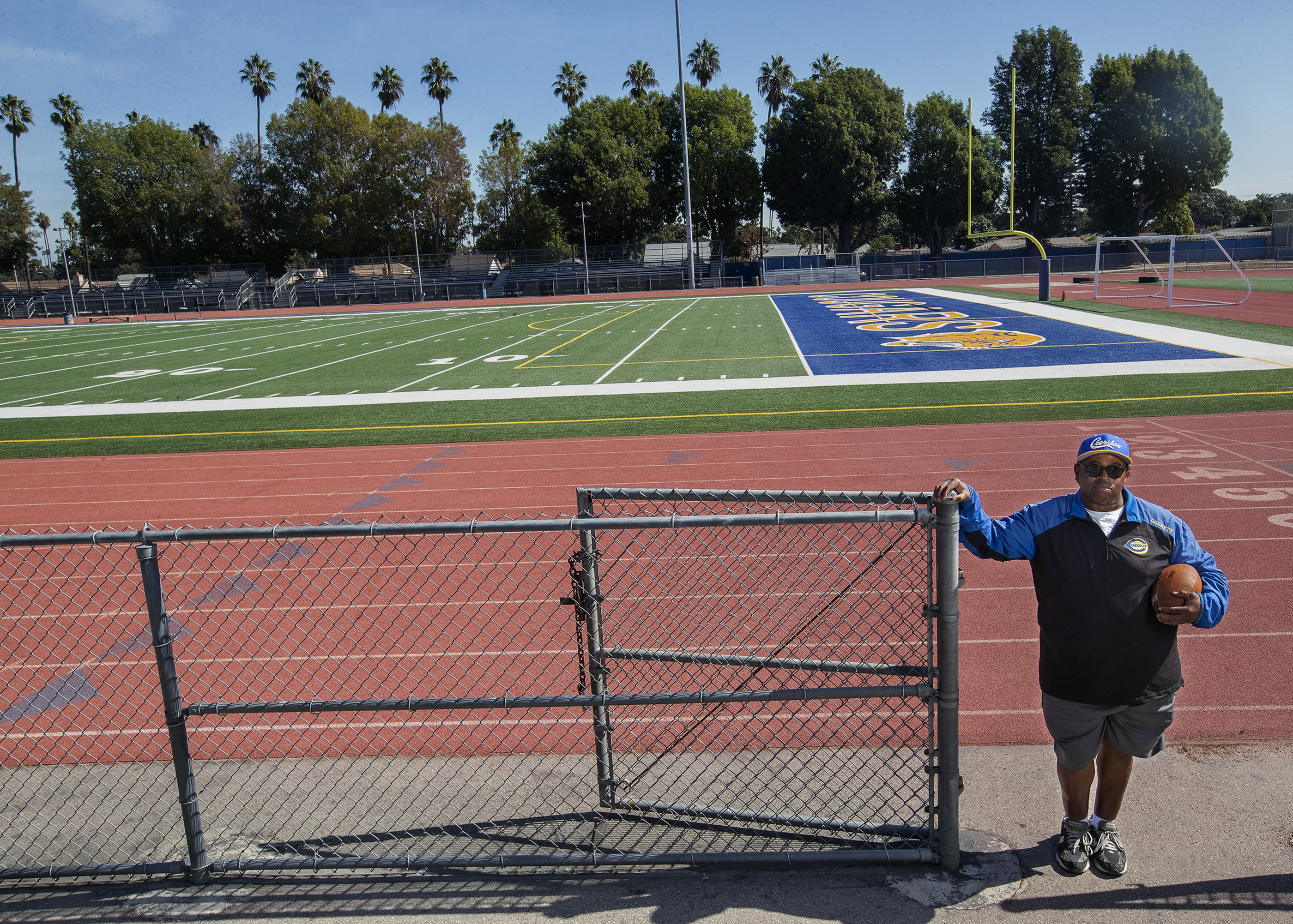 Many unvaccinated L.A. school athletes could be kicked off teams - Vimarsana News