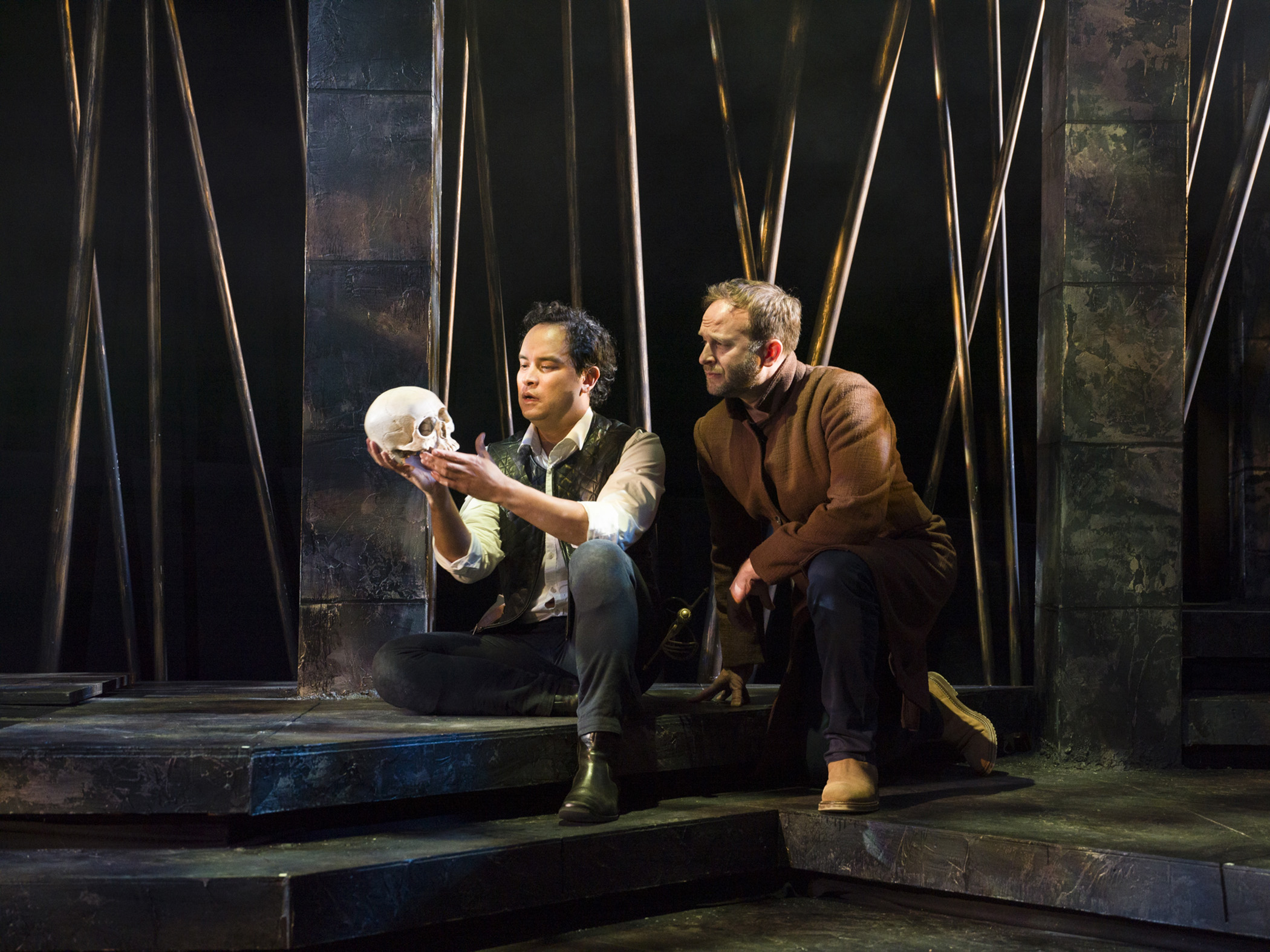 A brisk, if not especially resonant, production of 'Hamlet' - Vimarsana News