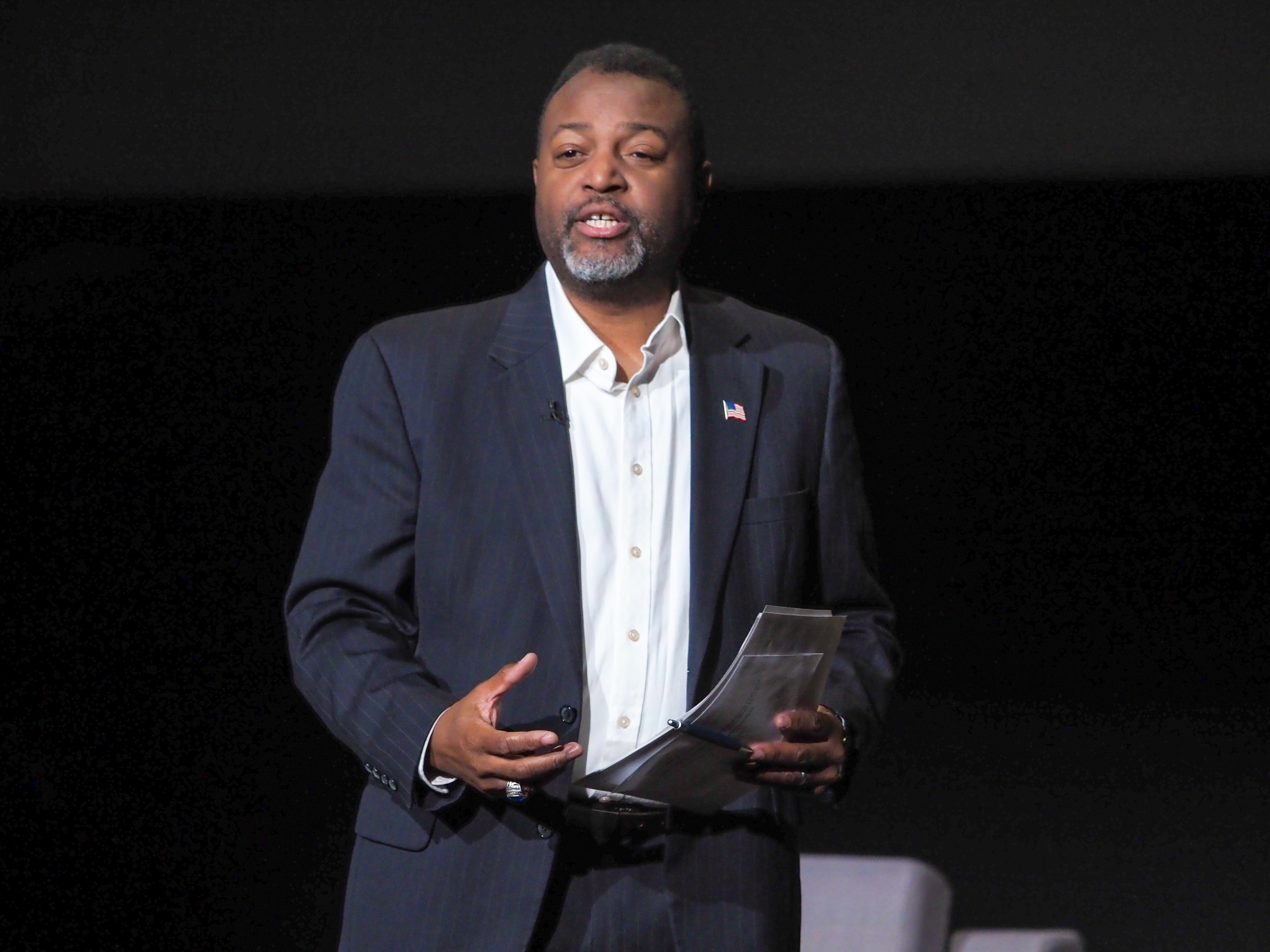 Analyst Malcolm Nance leaves MSNBC, joins fight in Ukraine - Vimarsana News