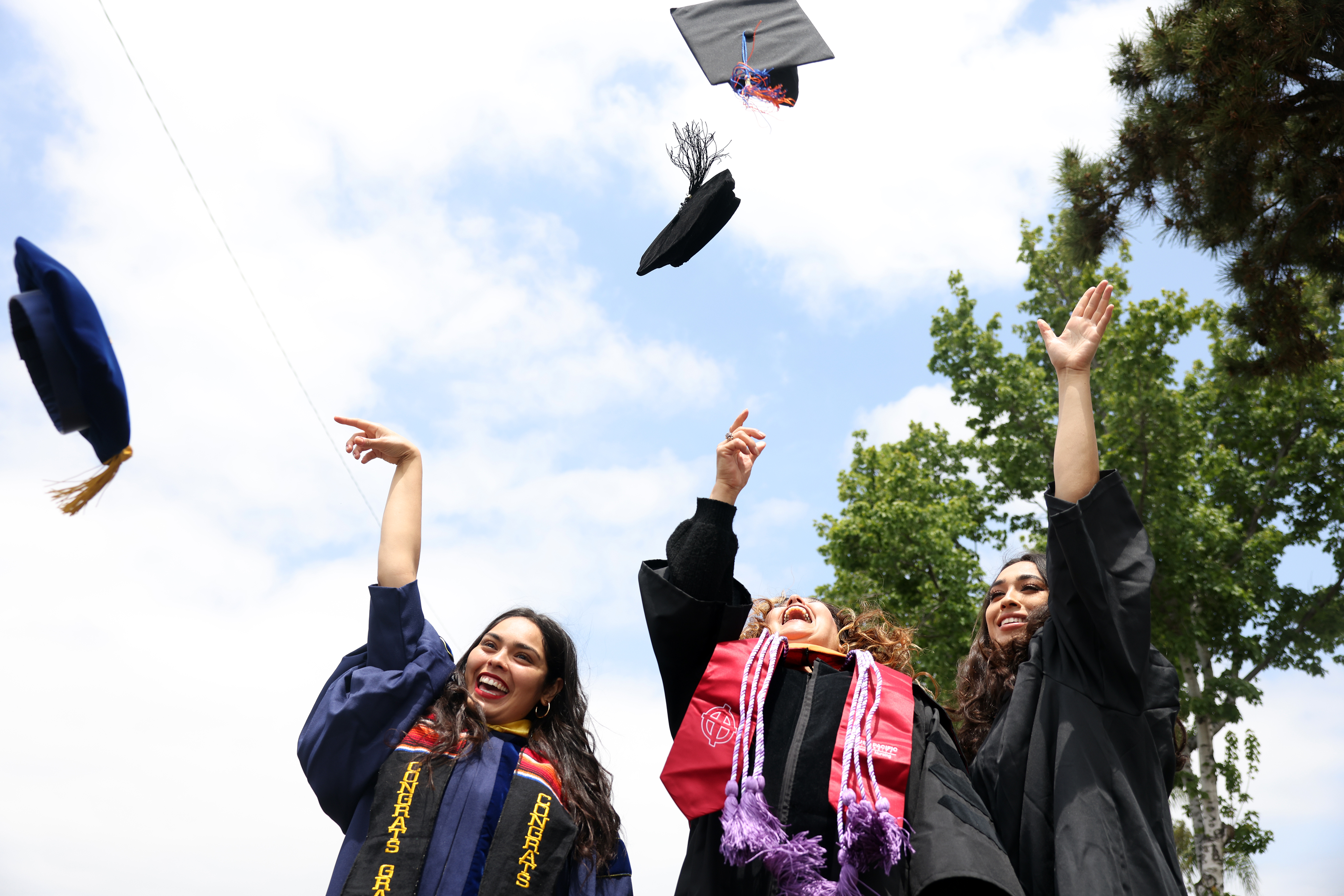 Latina mothers and daughters walk college journey — together - Vimarsana News