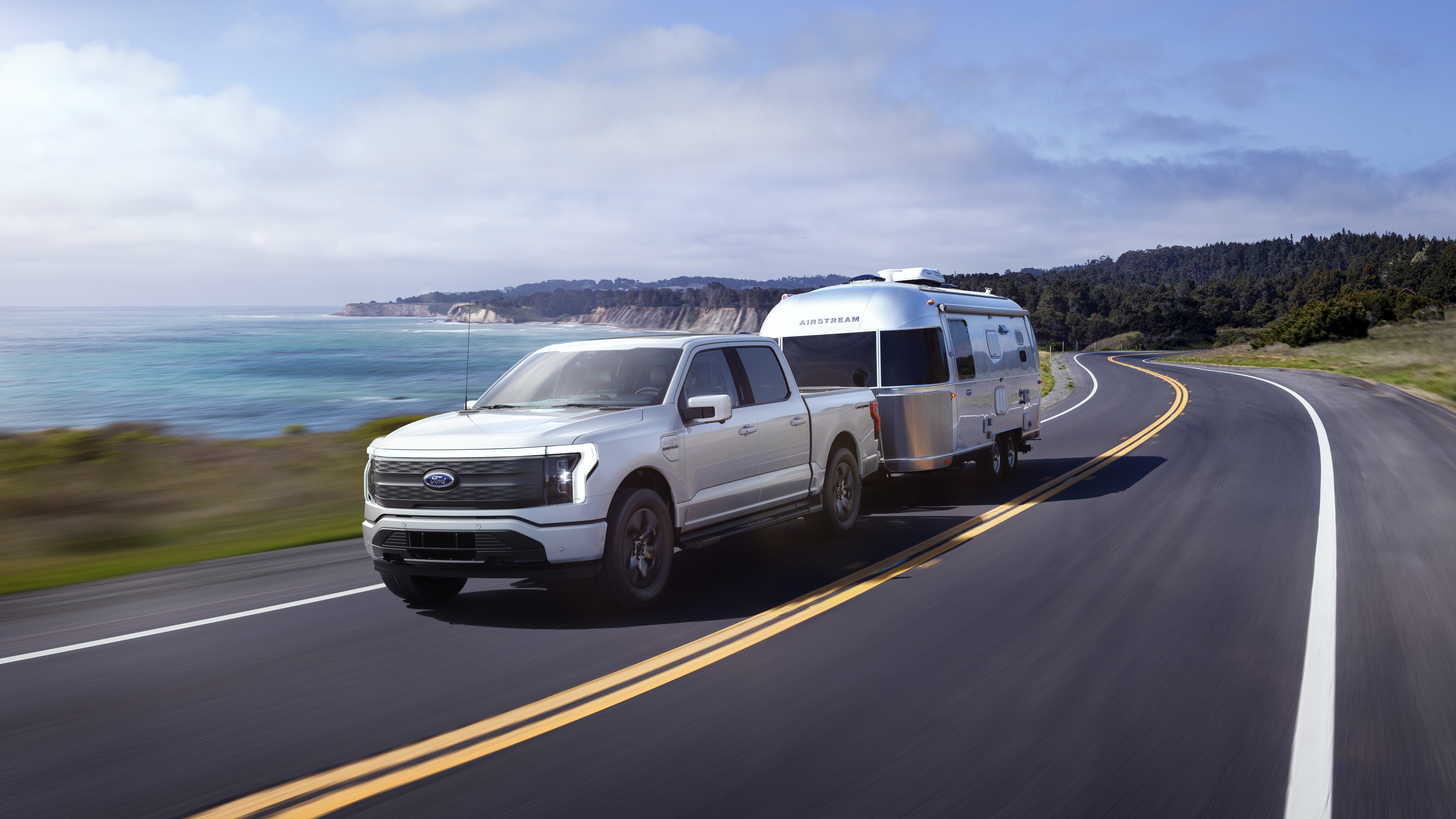 Ford's F-150 Lightning: Will pickup buyers go electric? - Vimarsana News