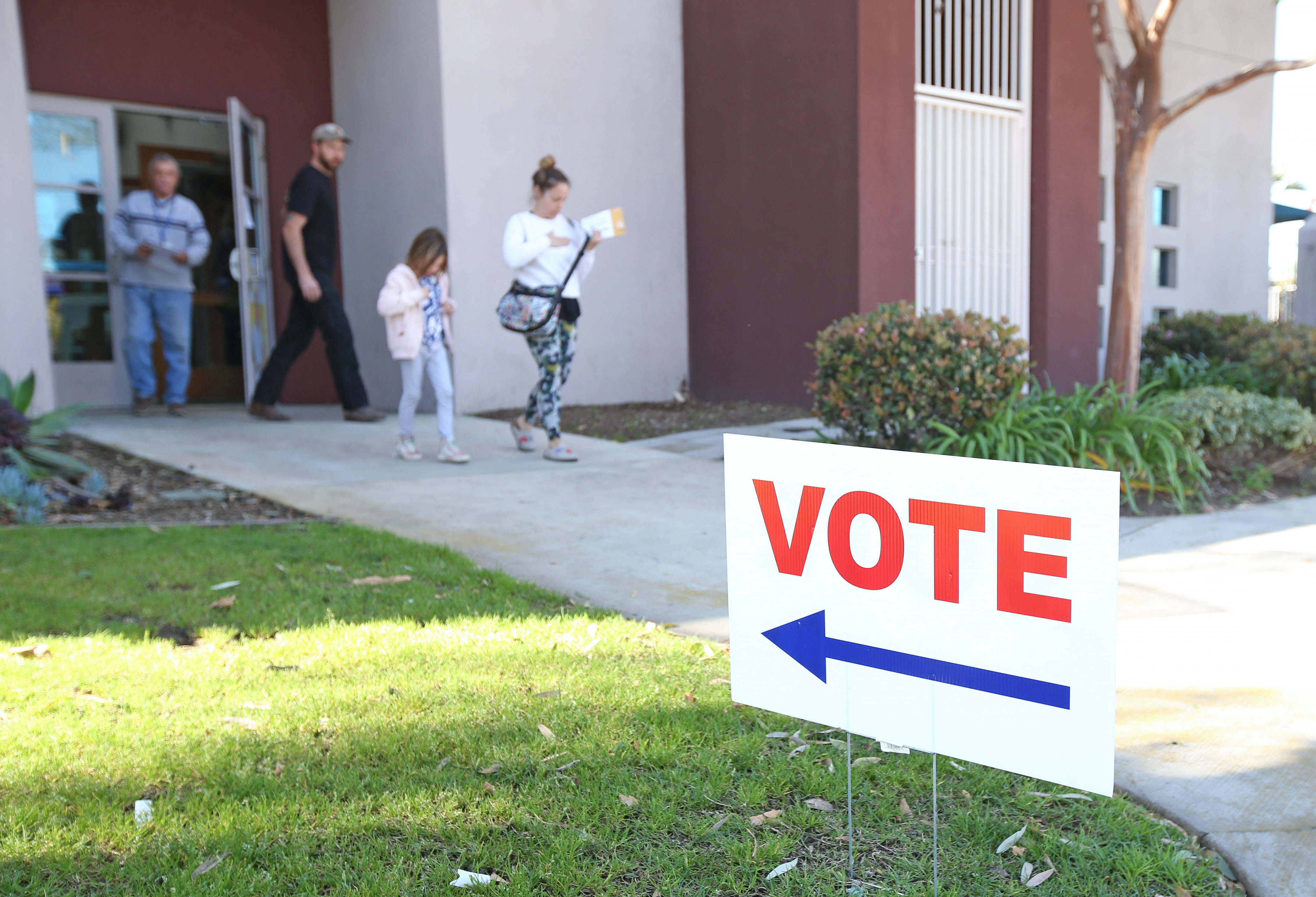 Mailbag: Readers weigh in on coming coastal O.C. elections - Vimarsana News