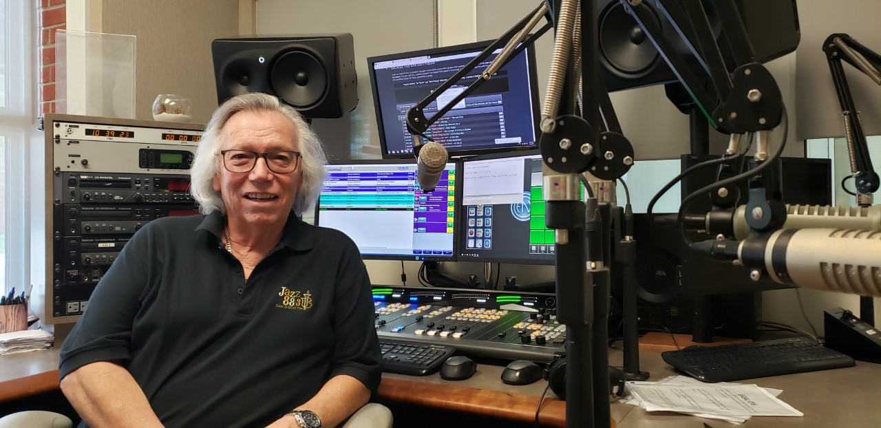 Column: Listeners will miss the morning voice of Jazz 88.3 radio - Vimarsana News
