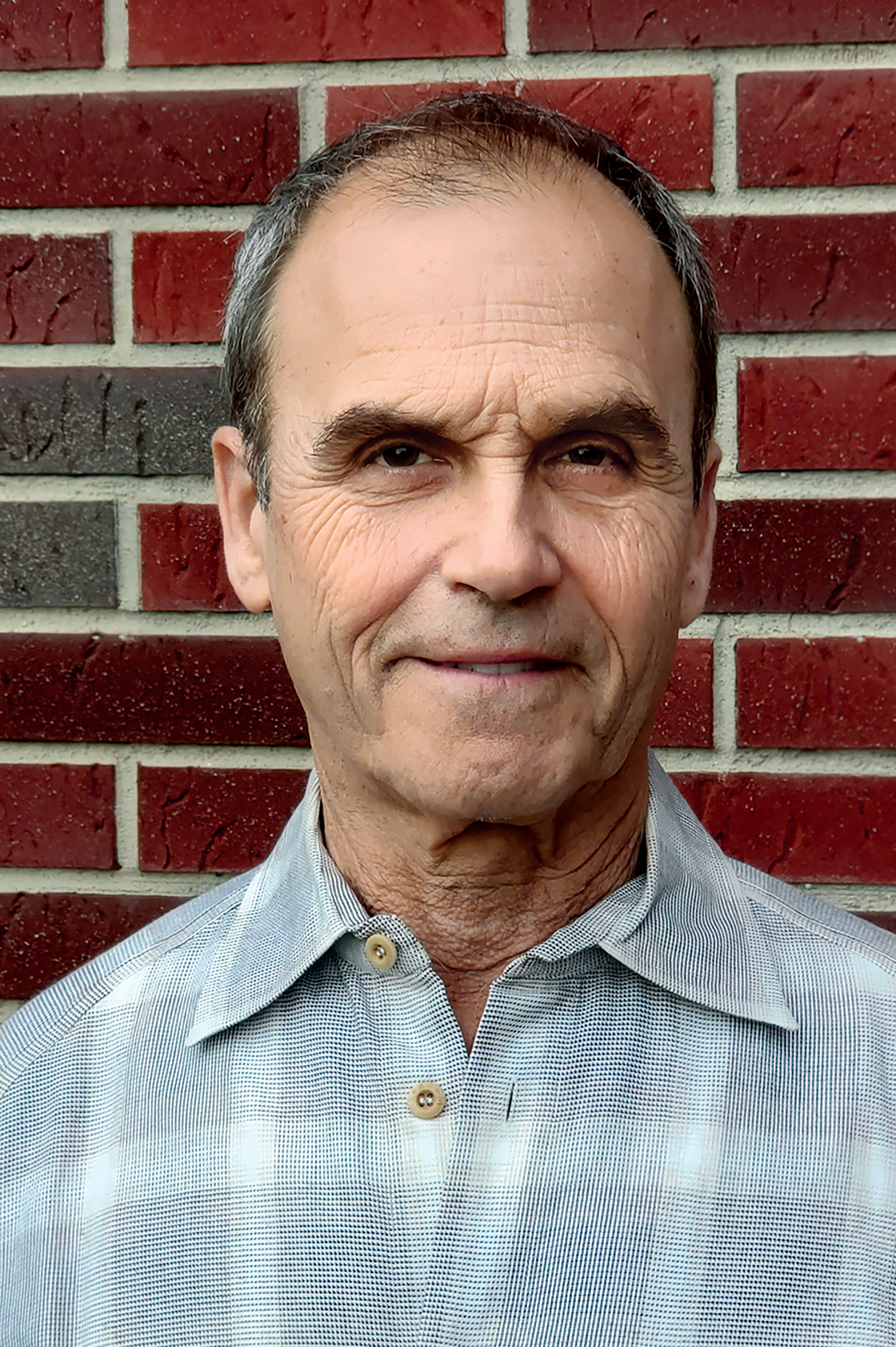 Review: Scott Turow has a new millennial heroine in 'Suspect' - Vimarsana News