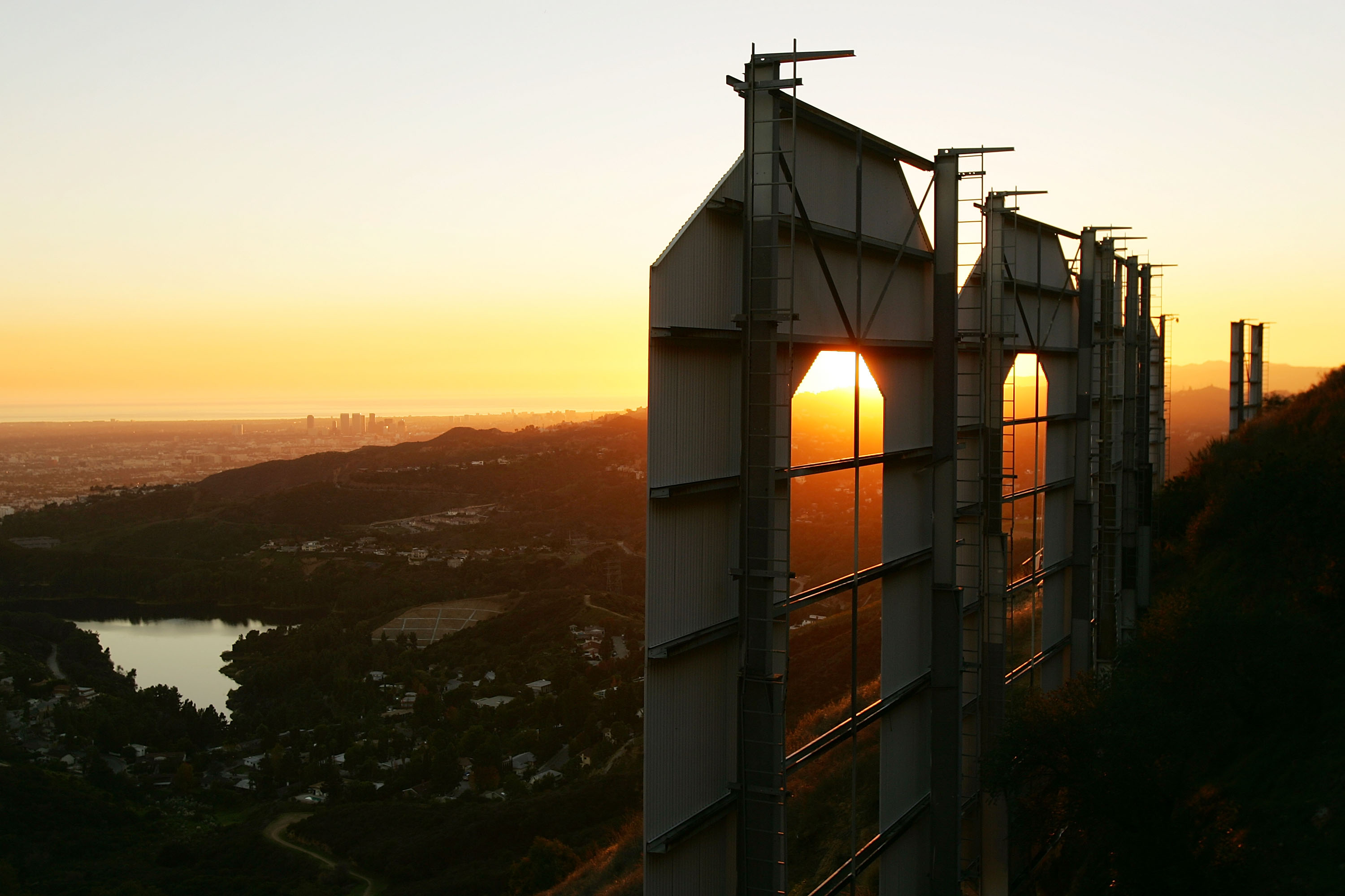 The Hollywood sign debuted 100 years ago in 1923, the year of L.A.'s 'Big Bang' - Vimarsana News