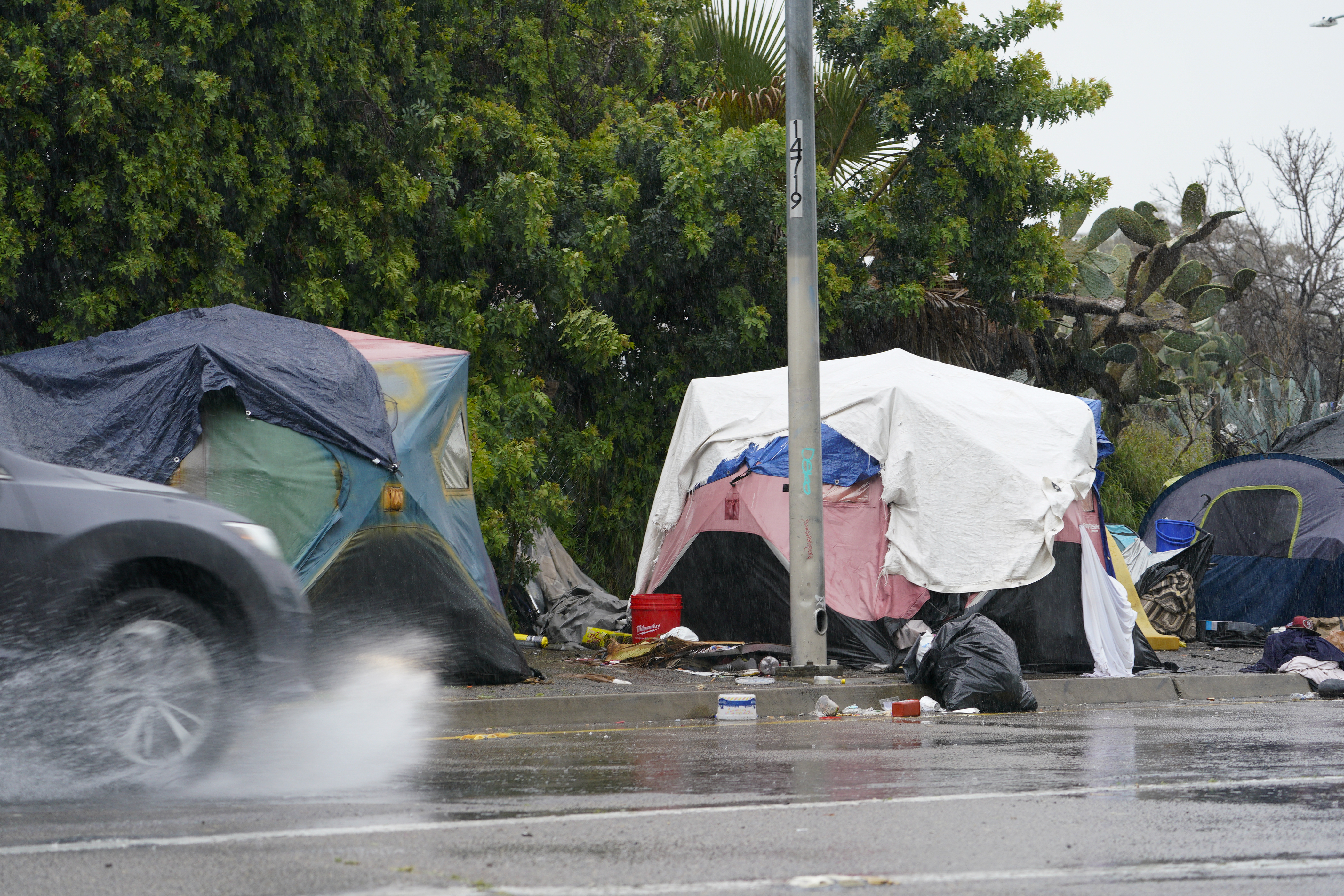 A way to support housing options for homeless into a neighborhood - The San Diego Union-Tribune - Vimarsana News