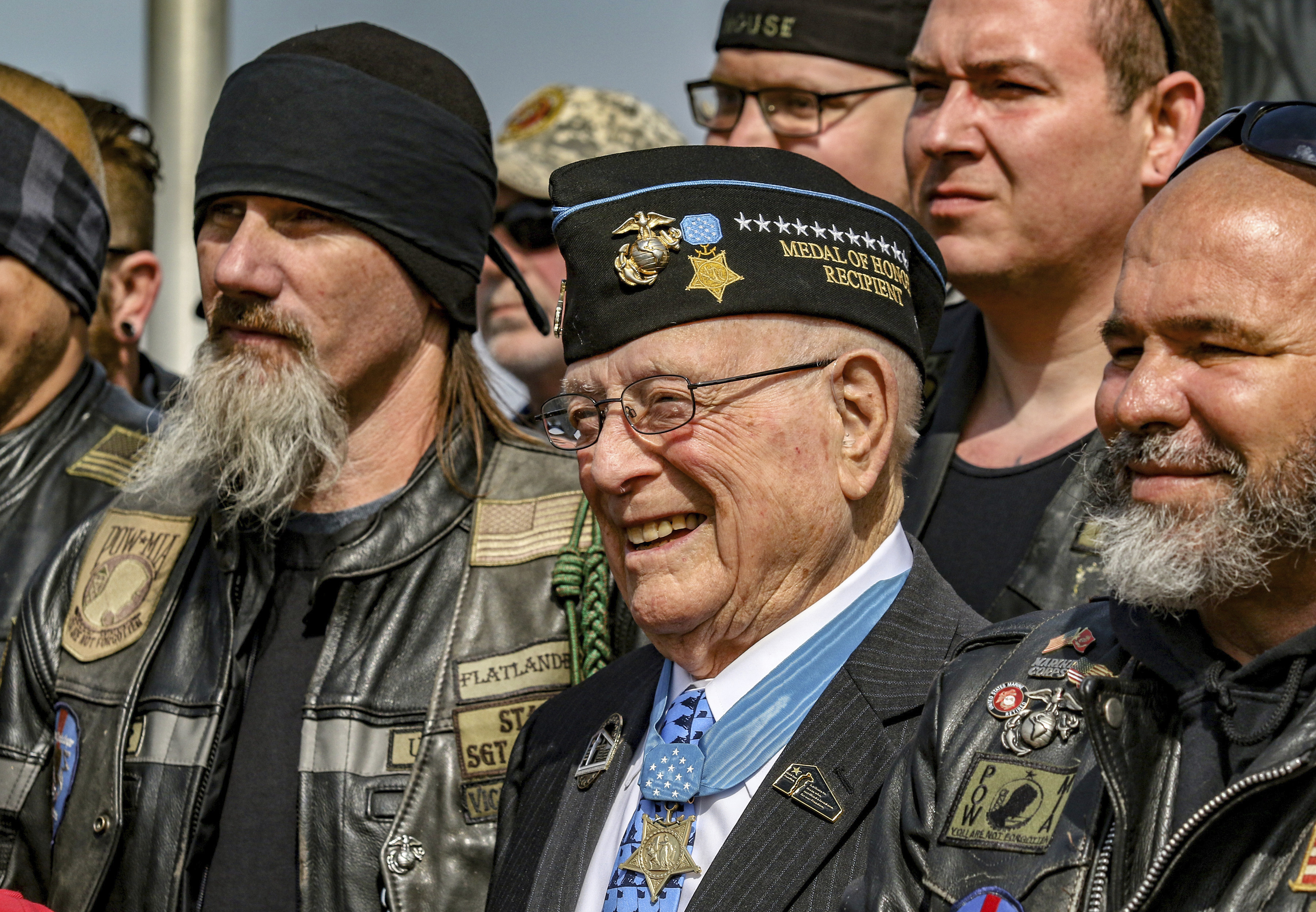 Hershel 'Woody' Williams, last remaining Medal of Honor recipient from WWII, dies at 98 - Vimarsana News