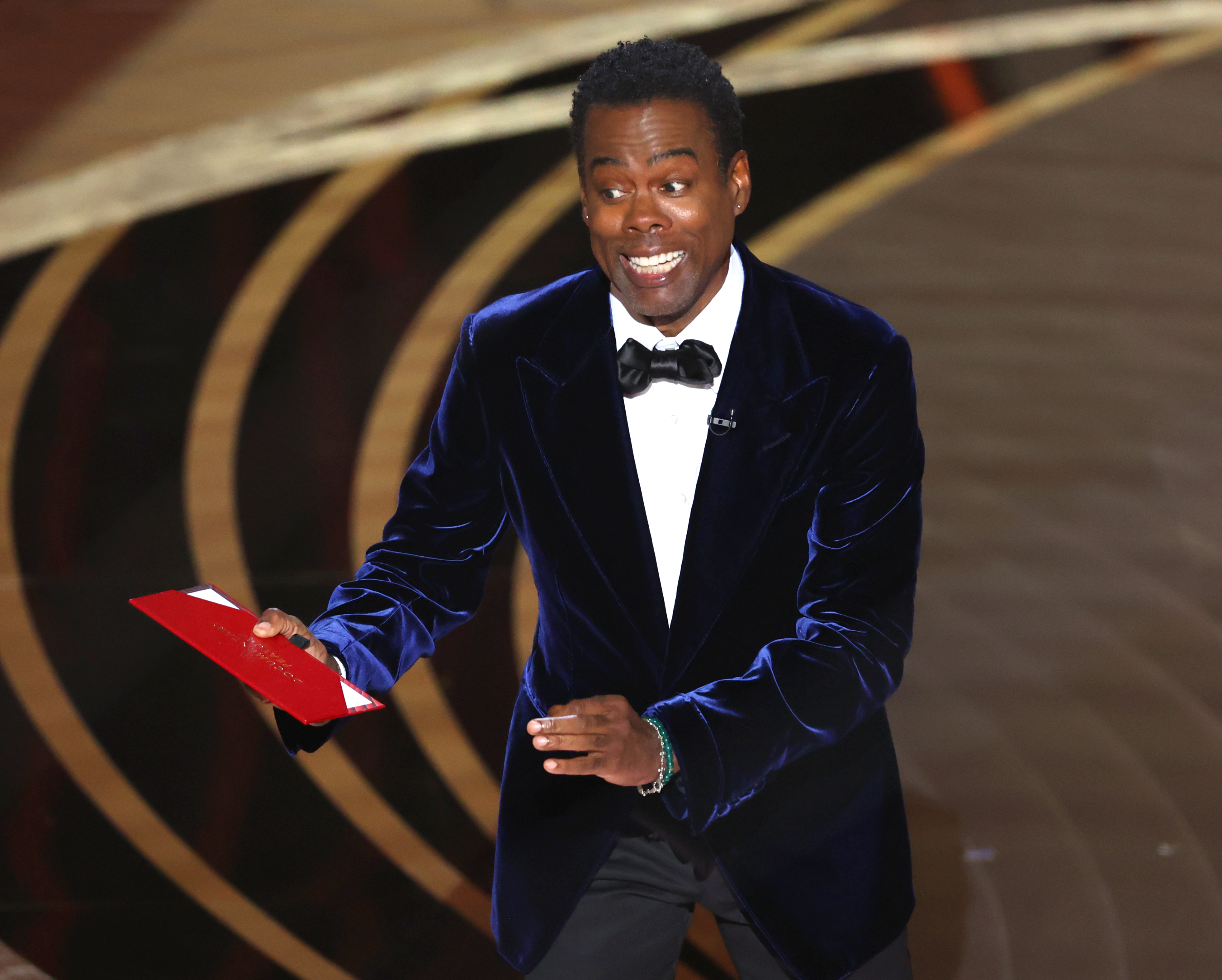 Oscars slap boosting ticket sales for Chris Rock comedy tour - Vimarsana News