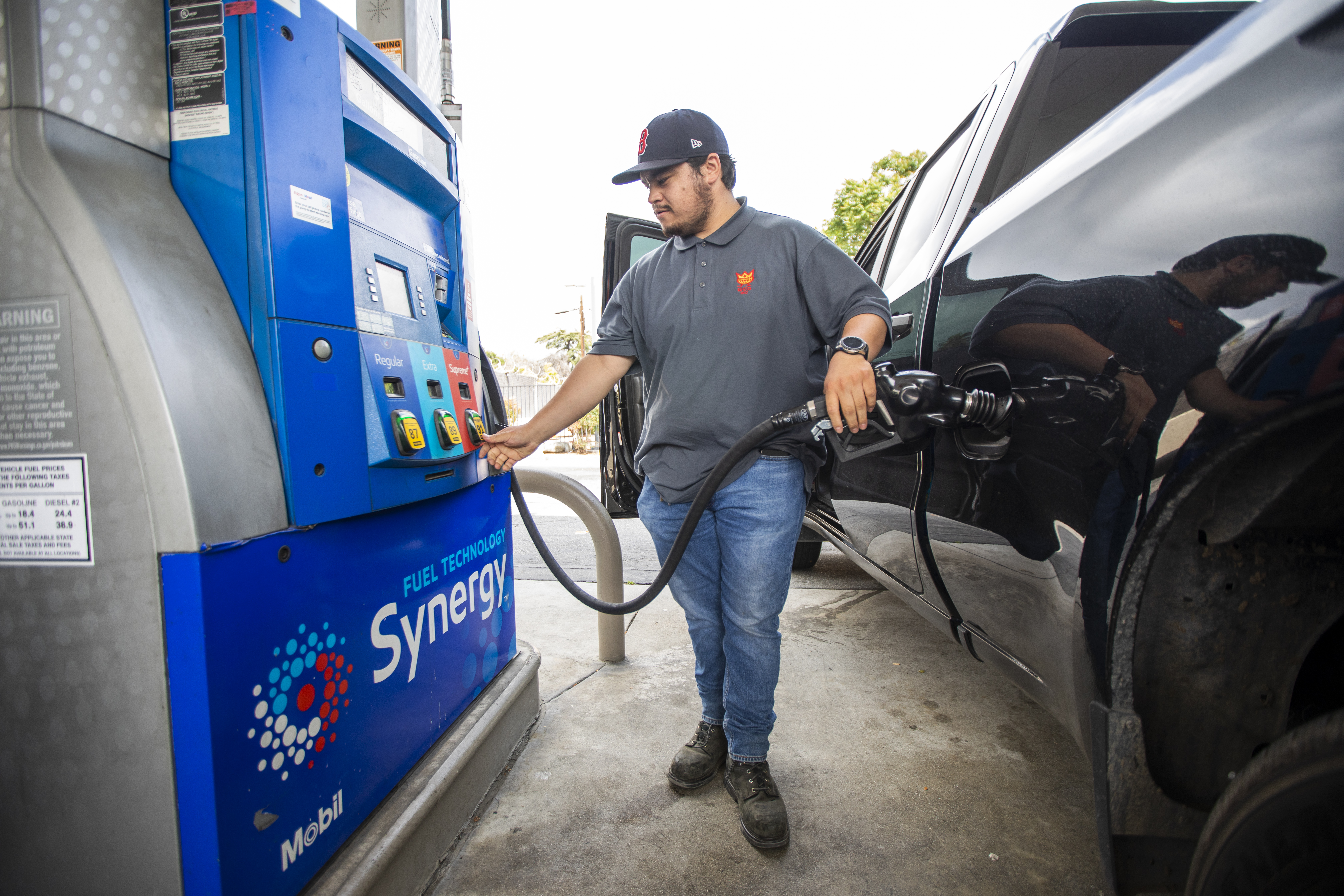 New California gas tax hits Friday, bringing higher pump prices. What you need to know - Vimarsana News