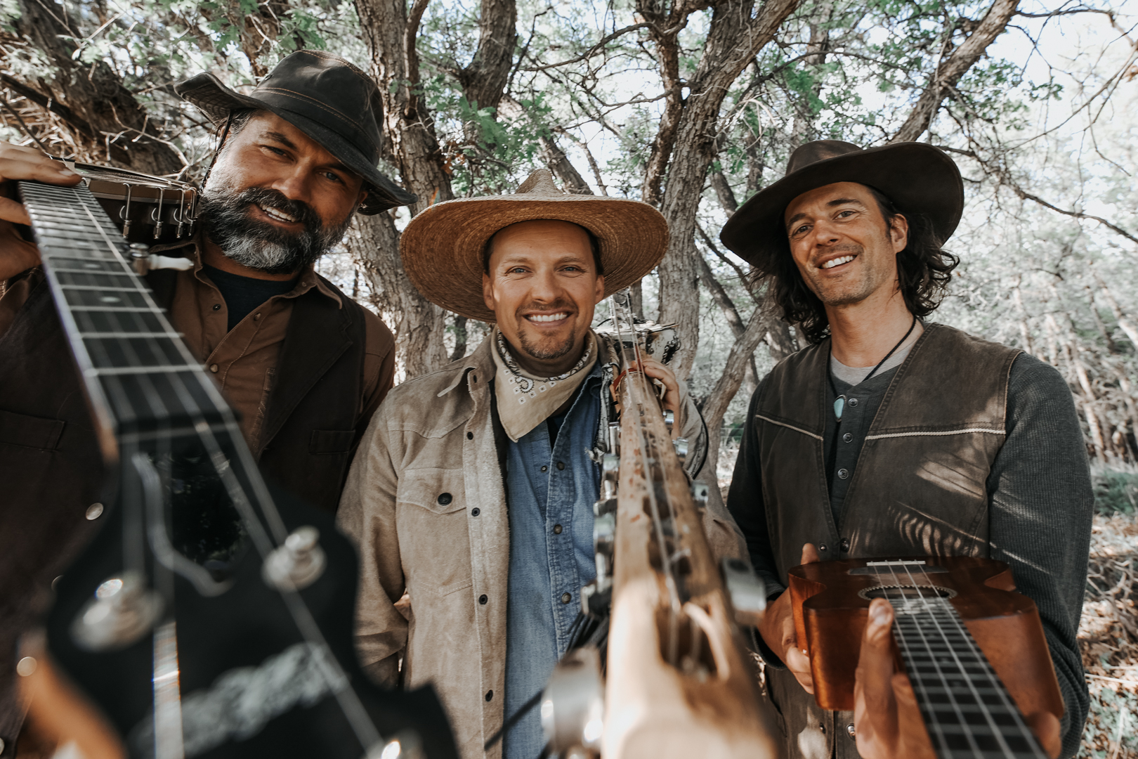 Dirtwire set for two concerts of its Americana and electronica music fusion at the Music Box - Vimarsana News