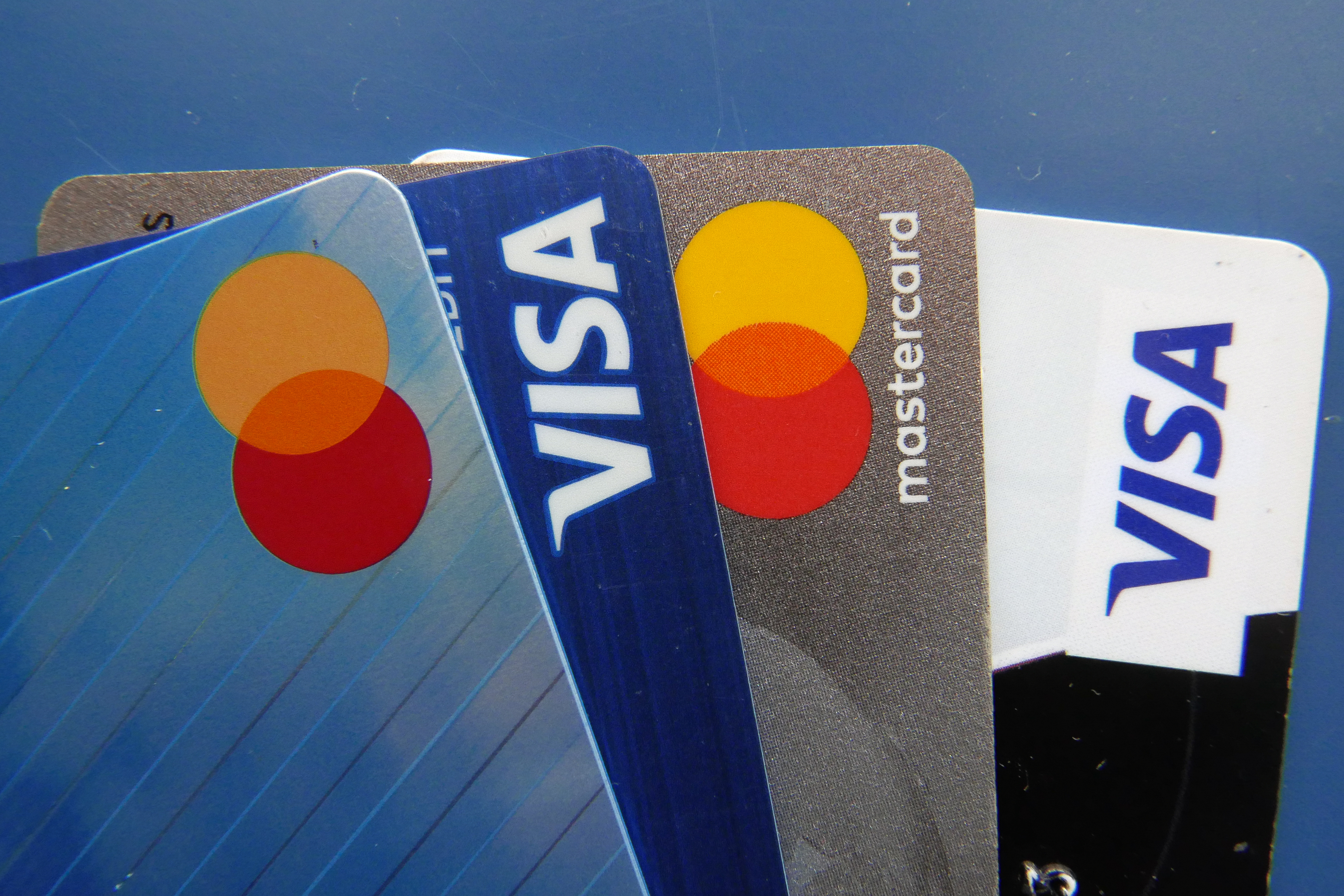 How a new credit card can help your credit score - Vimarsana News