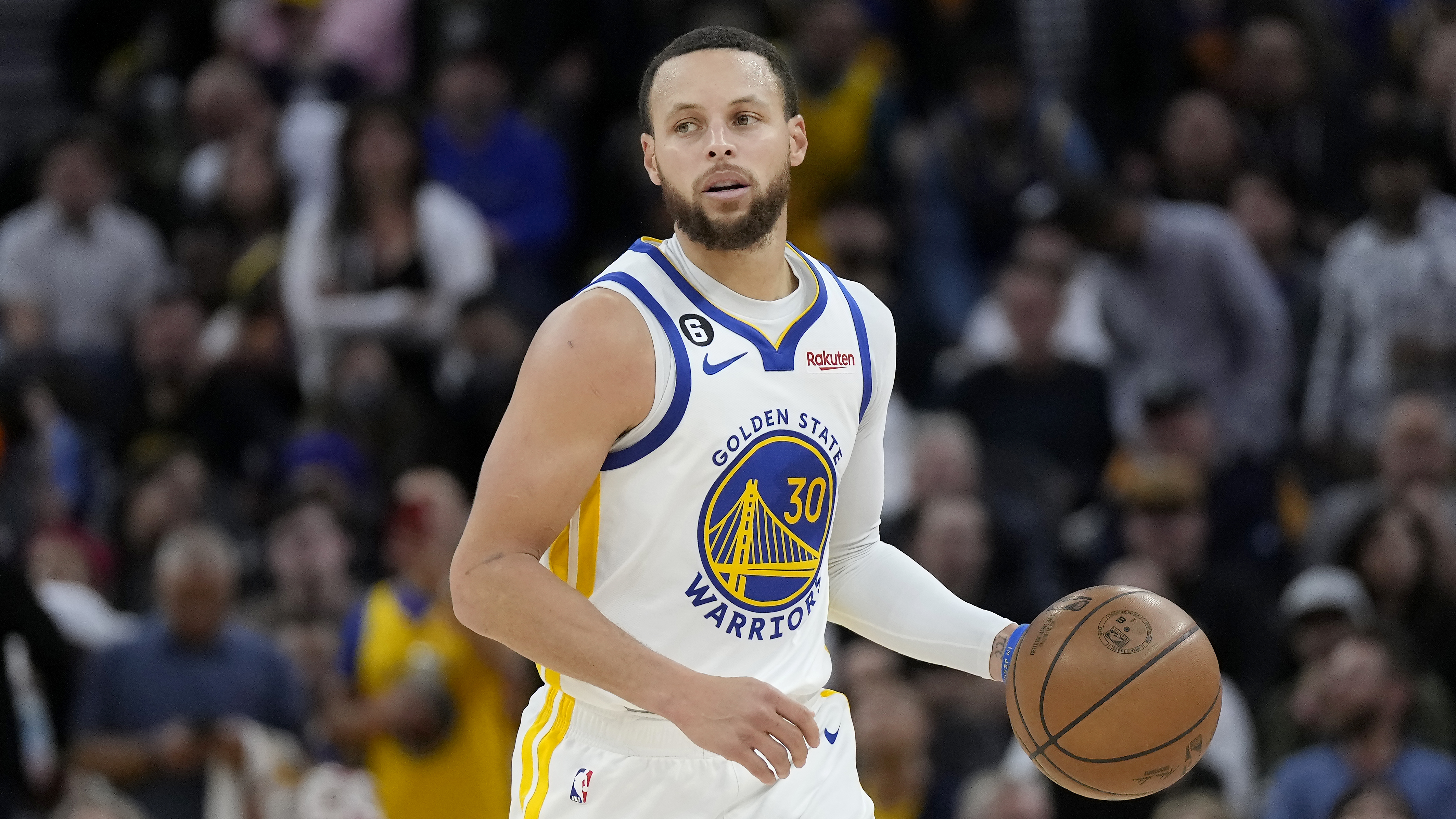 Steph Curry hopes to make a splash as star of 'Mr. Throwback' - Vimarsana News