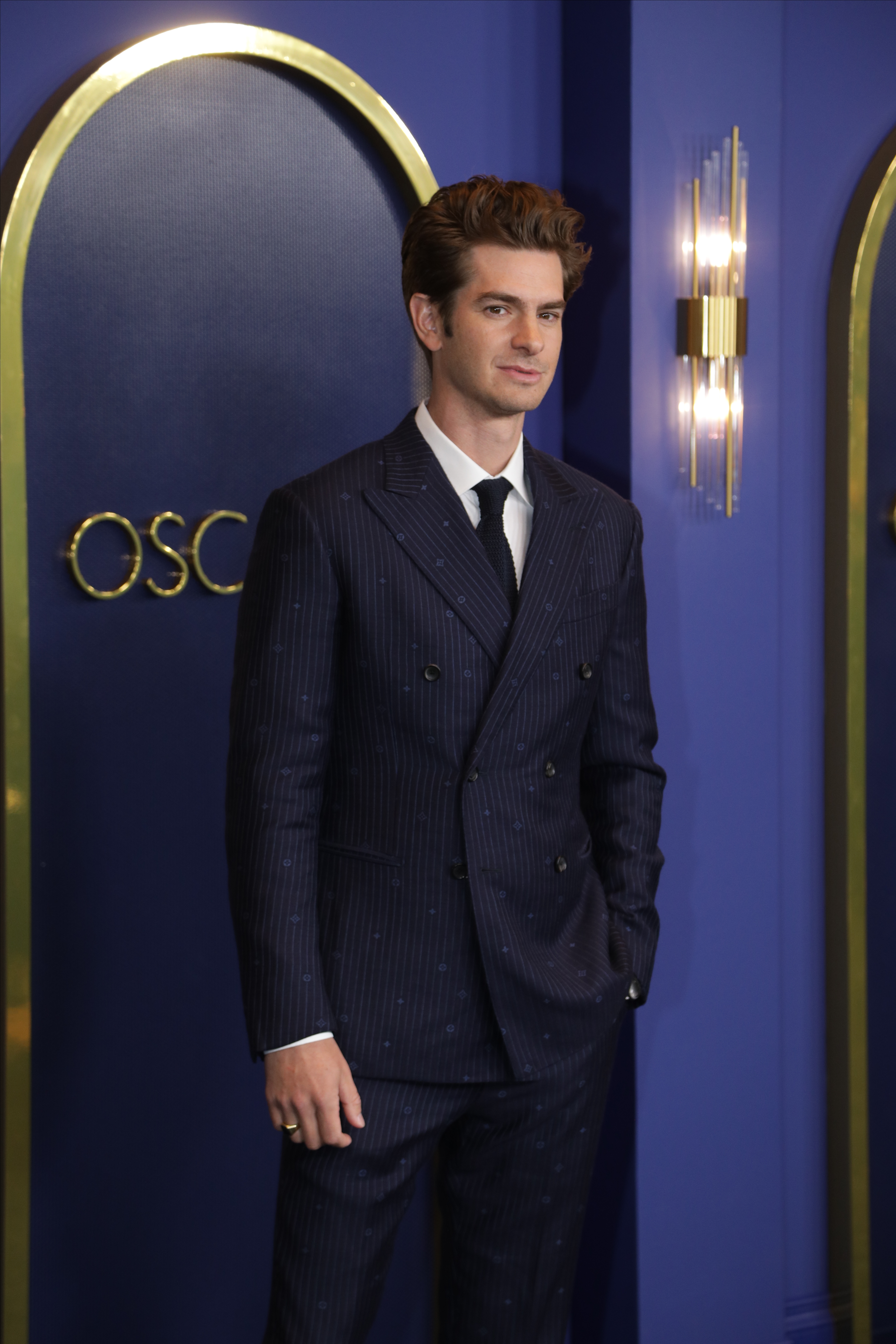 Andrew Garfield was texting friends after the Oscars slap - Vimarsana News