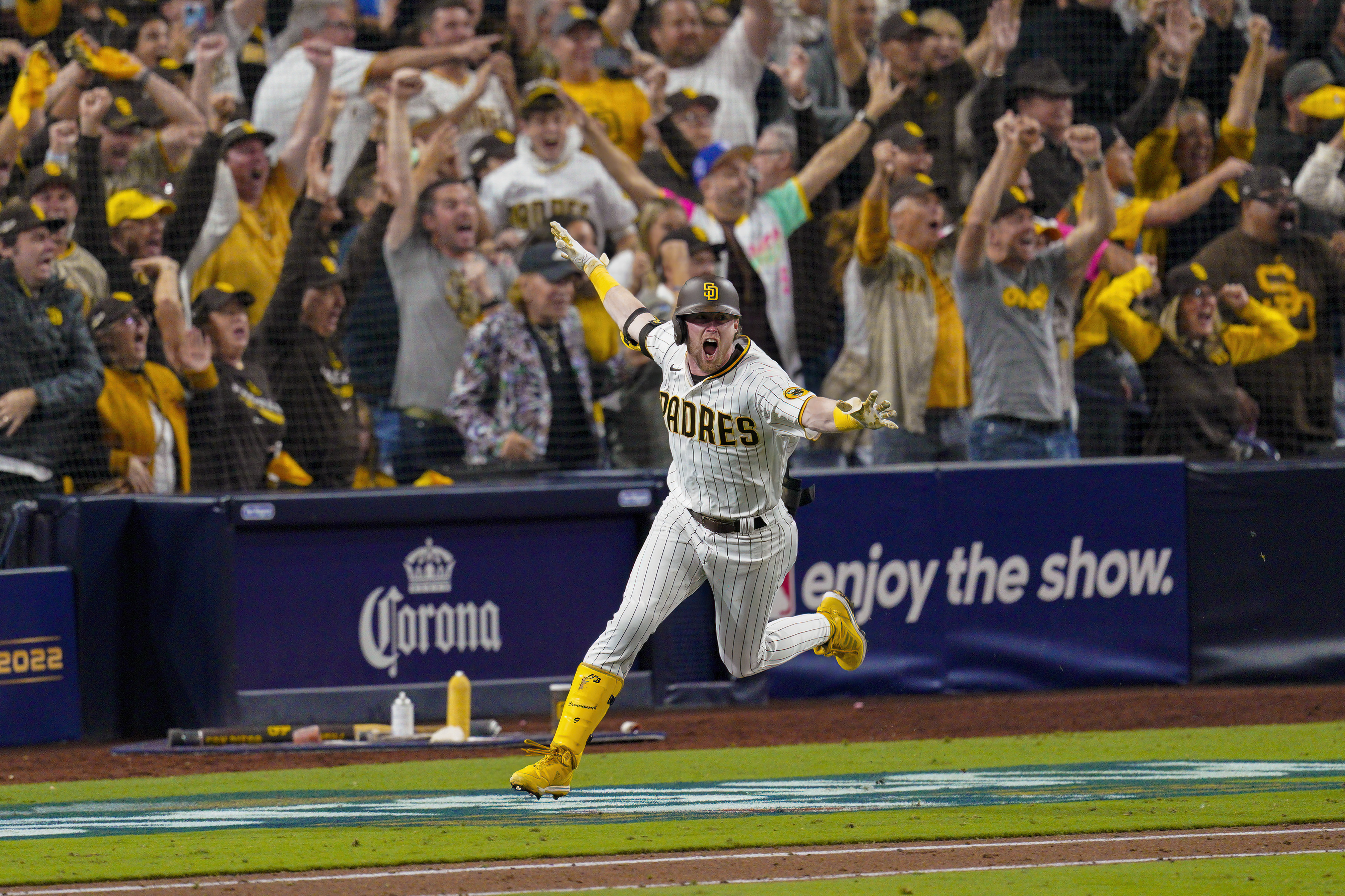 Did the Padres' playoff run show another professional team could have economic success in San Diego? - Vimarsana News