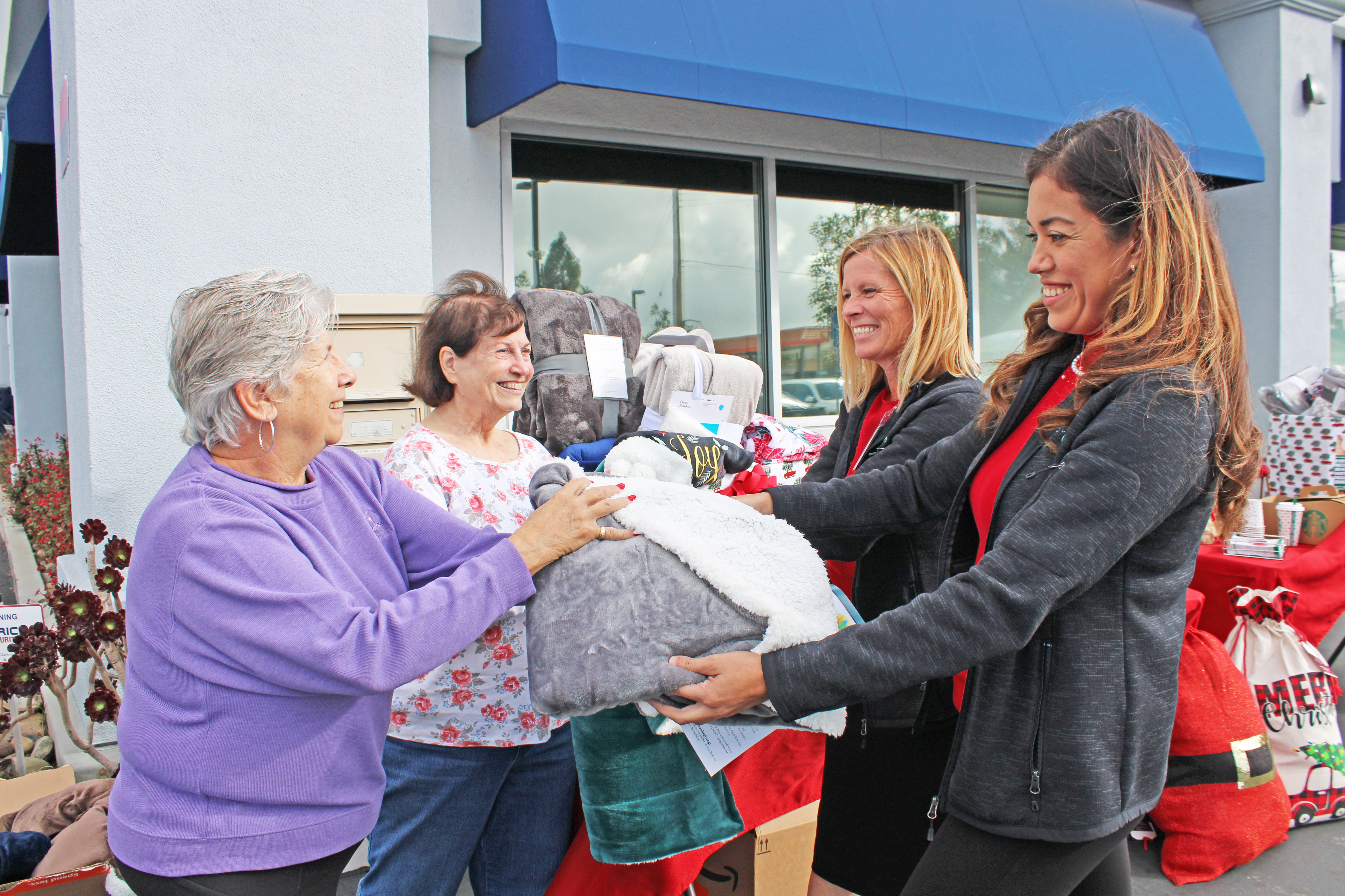 Vulnerable San Diego seniors need help to stay warm this winter - The San Diego Union-Tribune - Vimarsana News