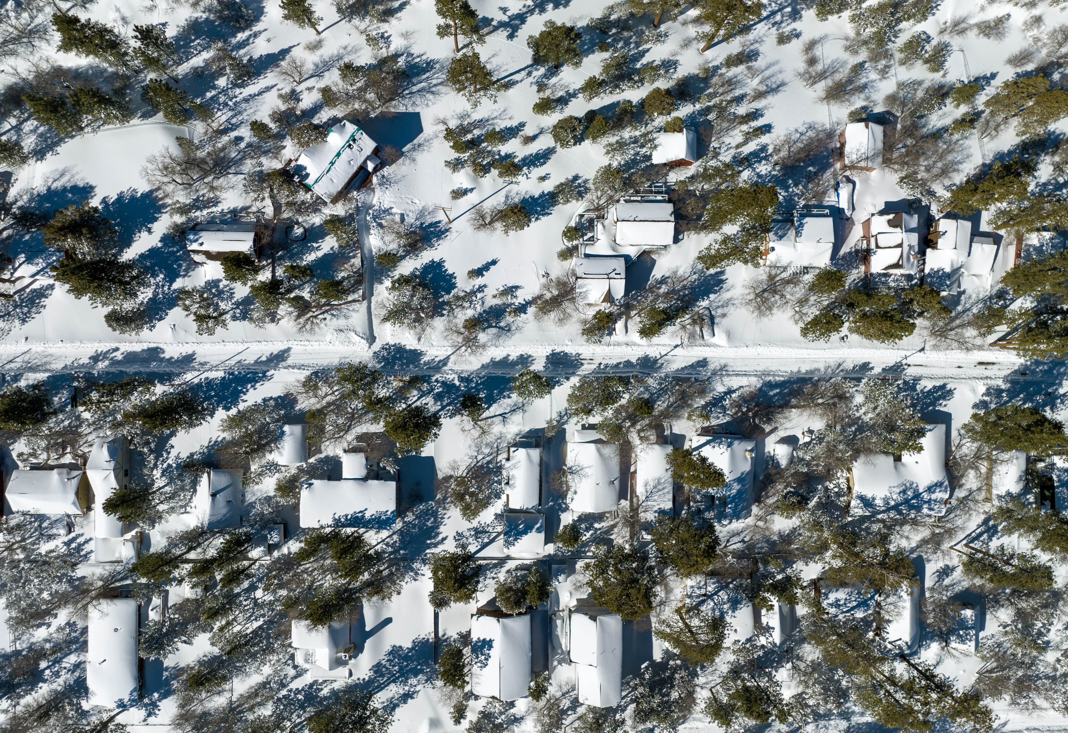 Essential California Week in Review: Residents of California mountains trapped in their homes - Vimarsana News
